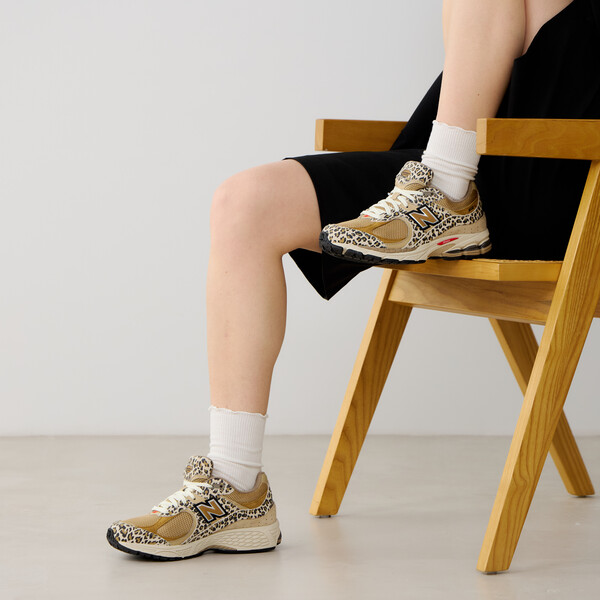 NEW BALANCE 2002R CHEETAH BROWN SNEAKERS WOMEN