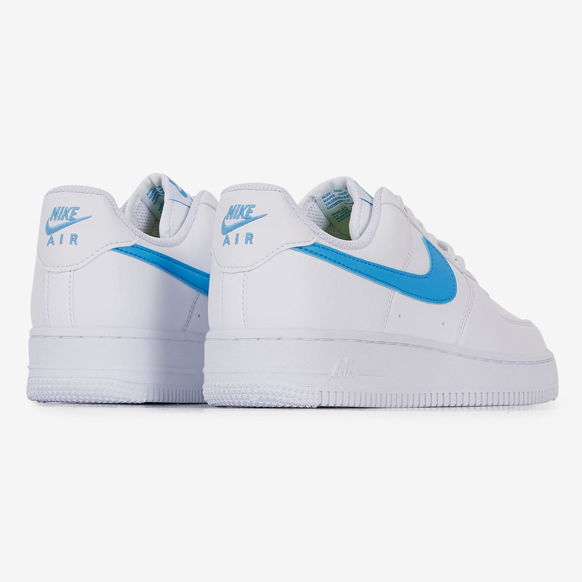NIKE AIR FORCE 1 LOW BLANC BLEU SNEAKERS FEMME BLANC BLEU LACETS Courir