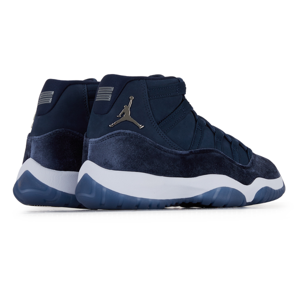 Courir jordan 11 hotsell