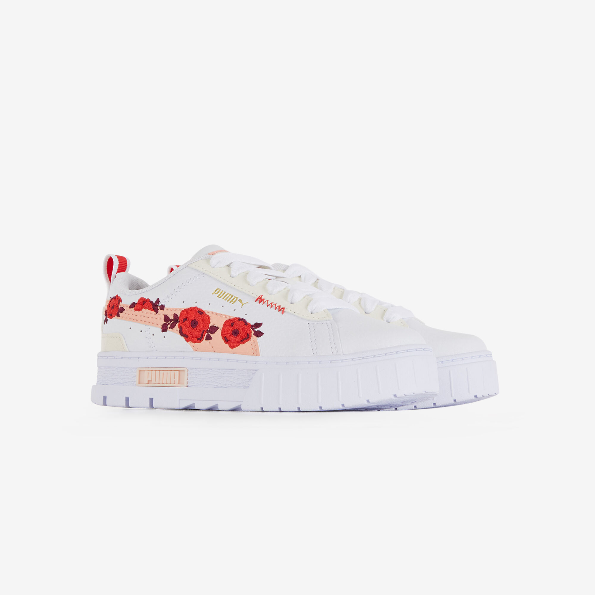 Puma fleurs brodées sale