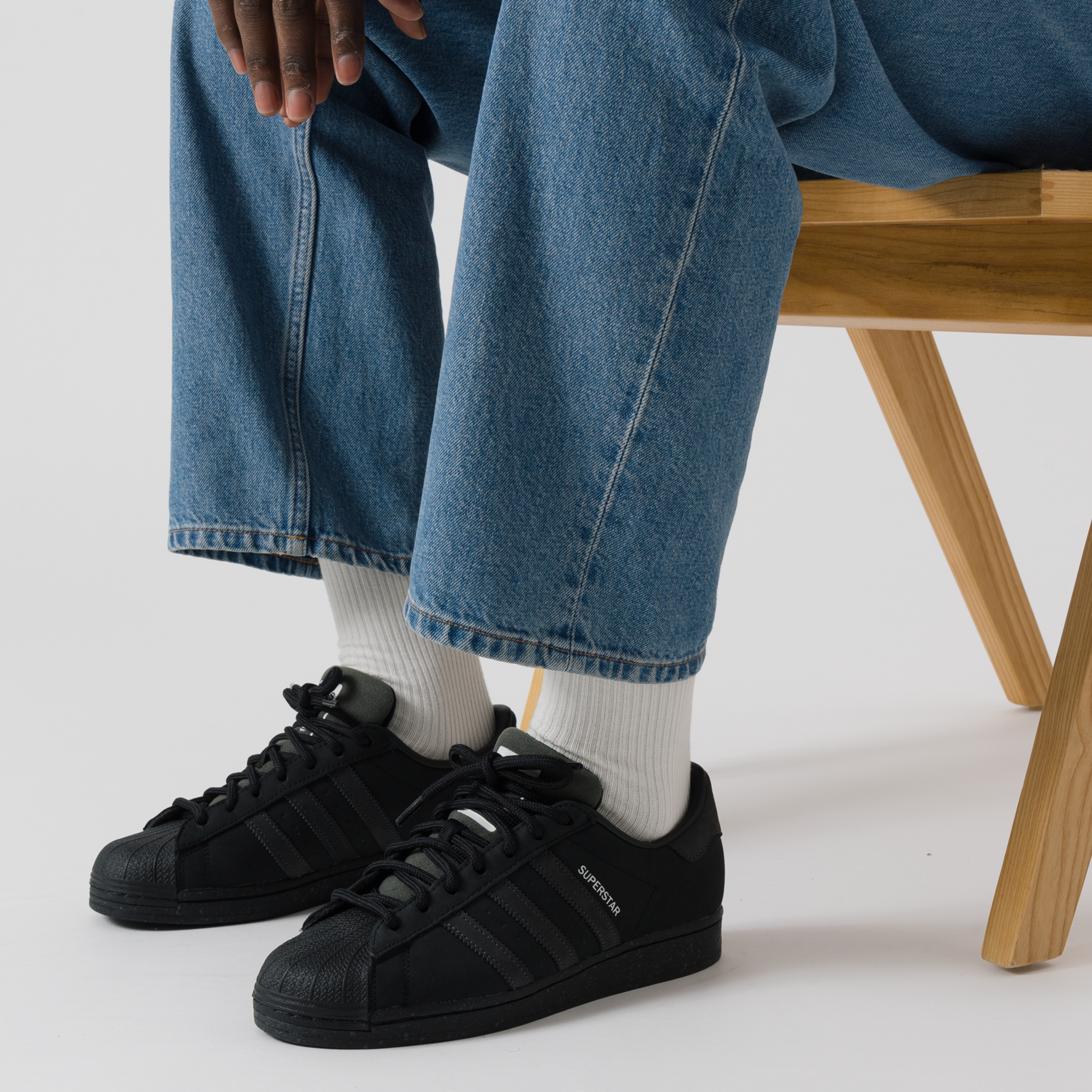 superstar slip on Brun homme