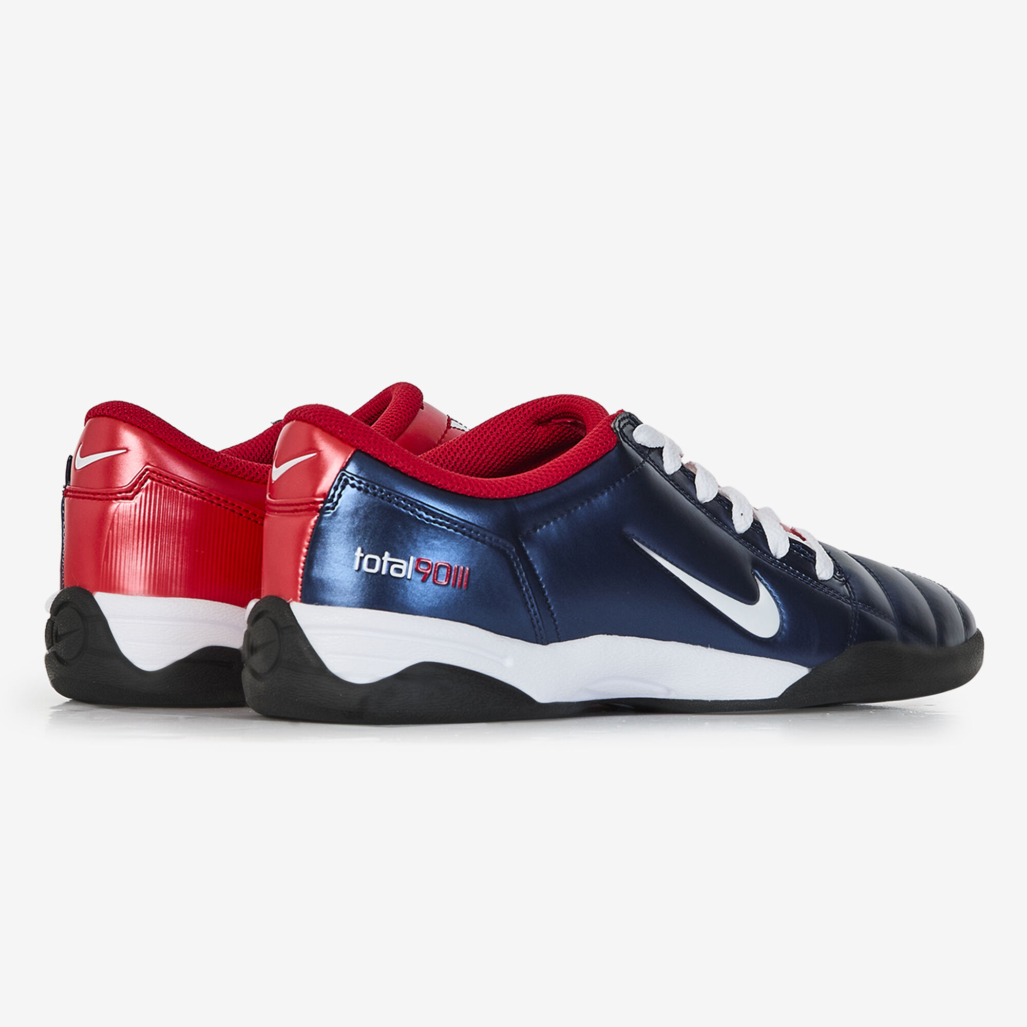 nike total 90 trainers