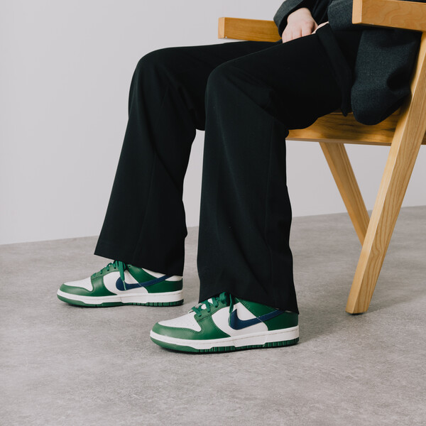 NIKE DUNK LOW GORGE GREEN GREEN/BEIGE - SNEAKERS WOMEN | Courir.com