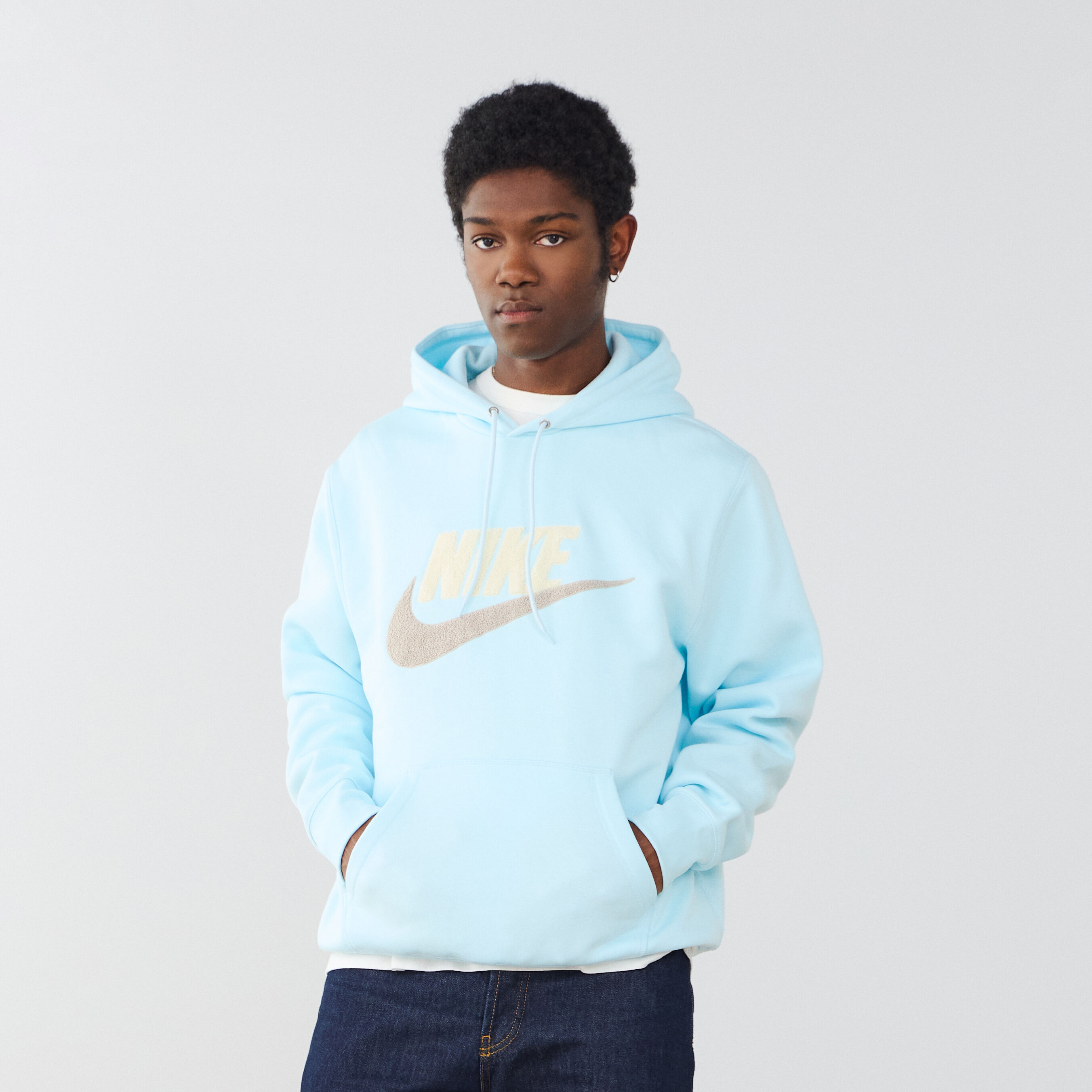 NIKE HOODIE CLUB BBB FTRA BLEU BLANC SWEAT HOMME Courir