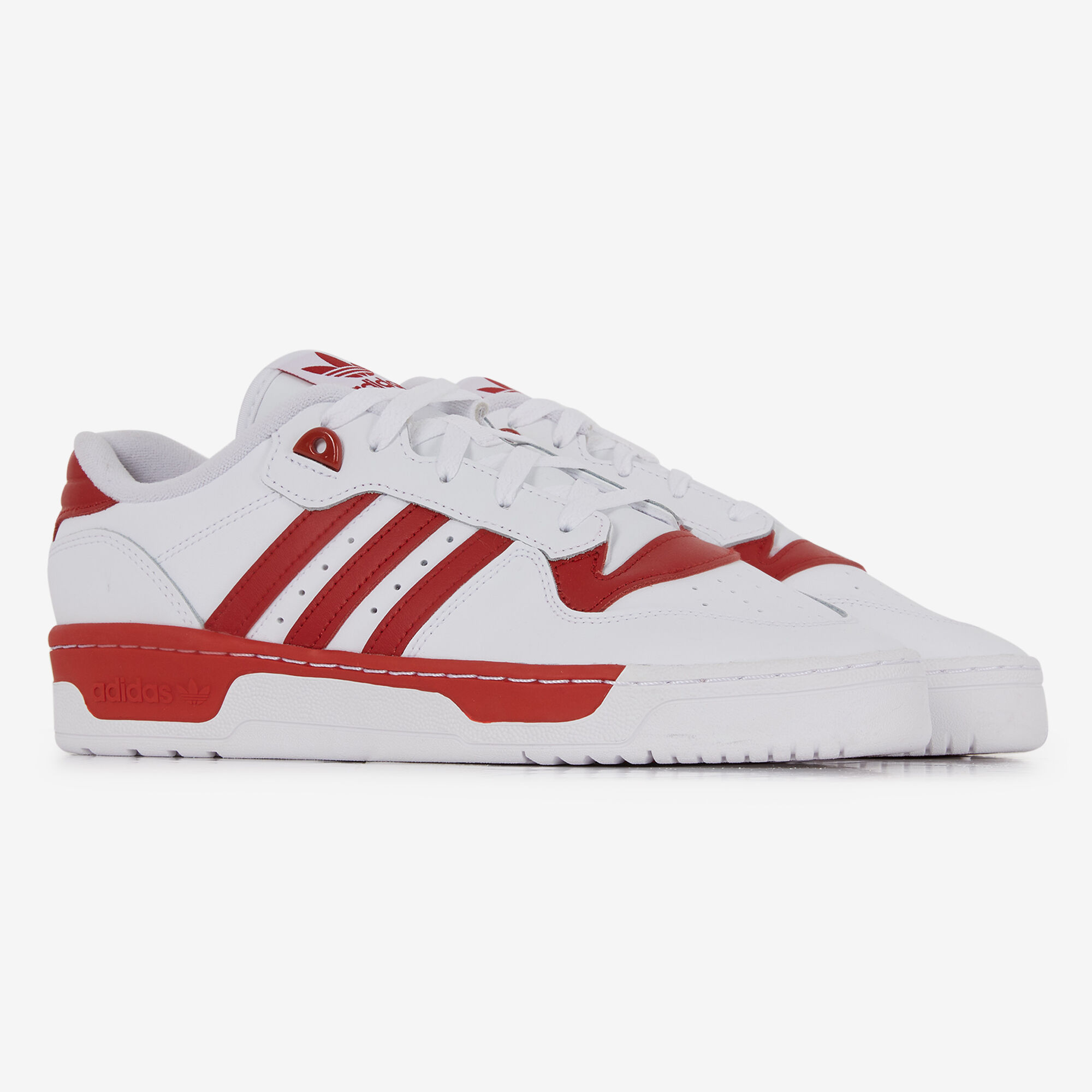 Basket adidas blanche et top rouge