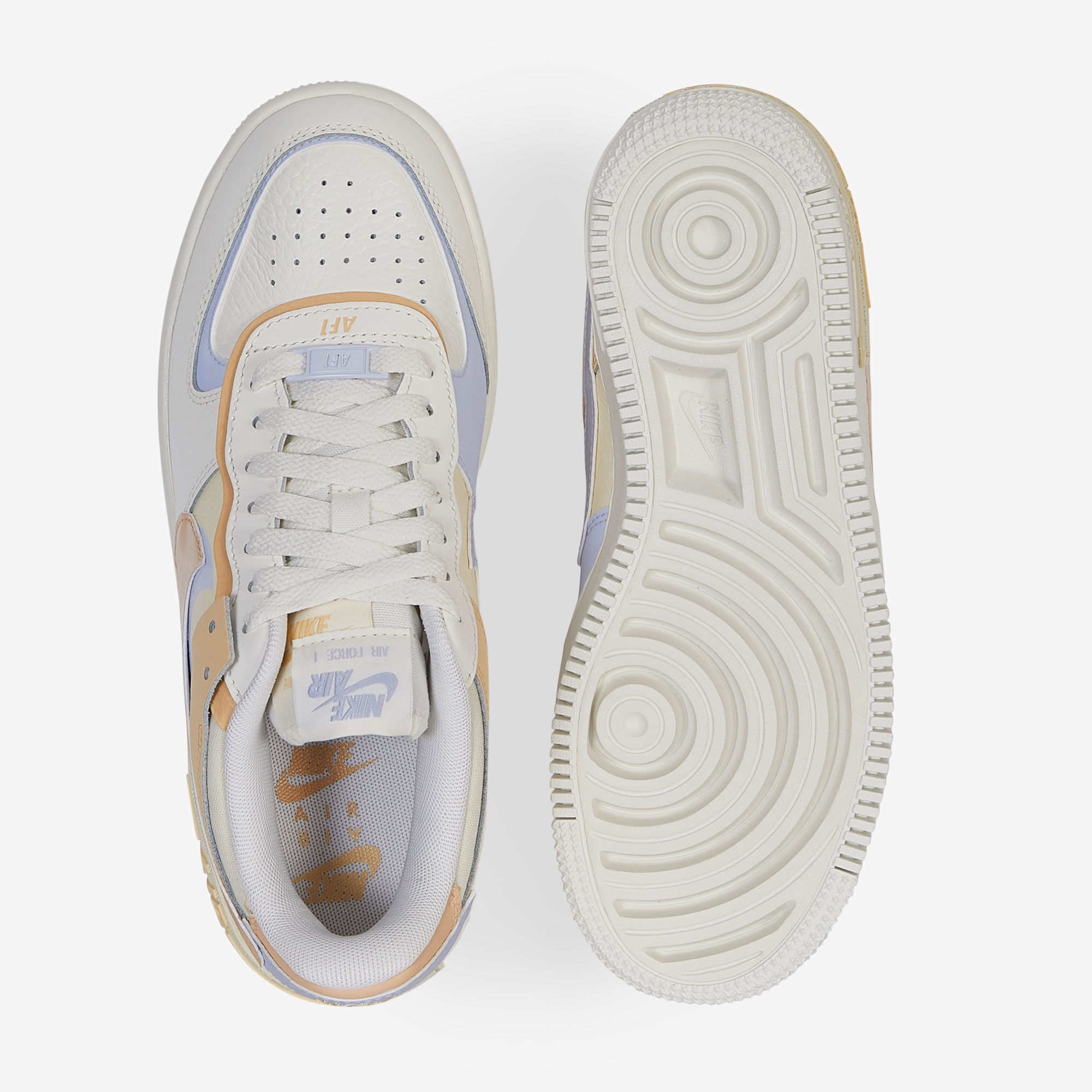 air force beige et bleu