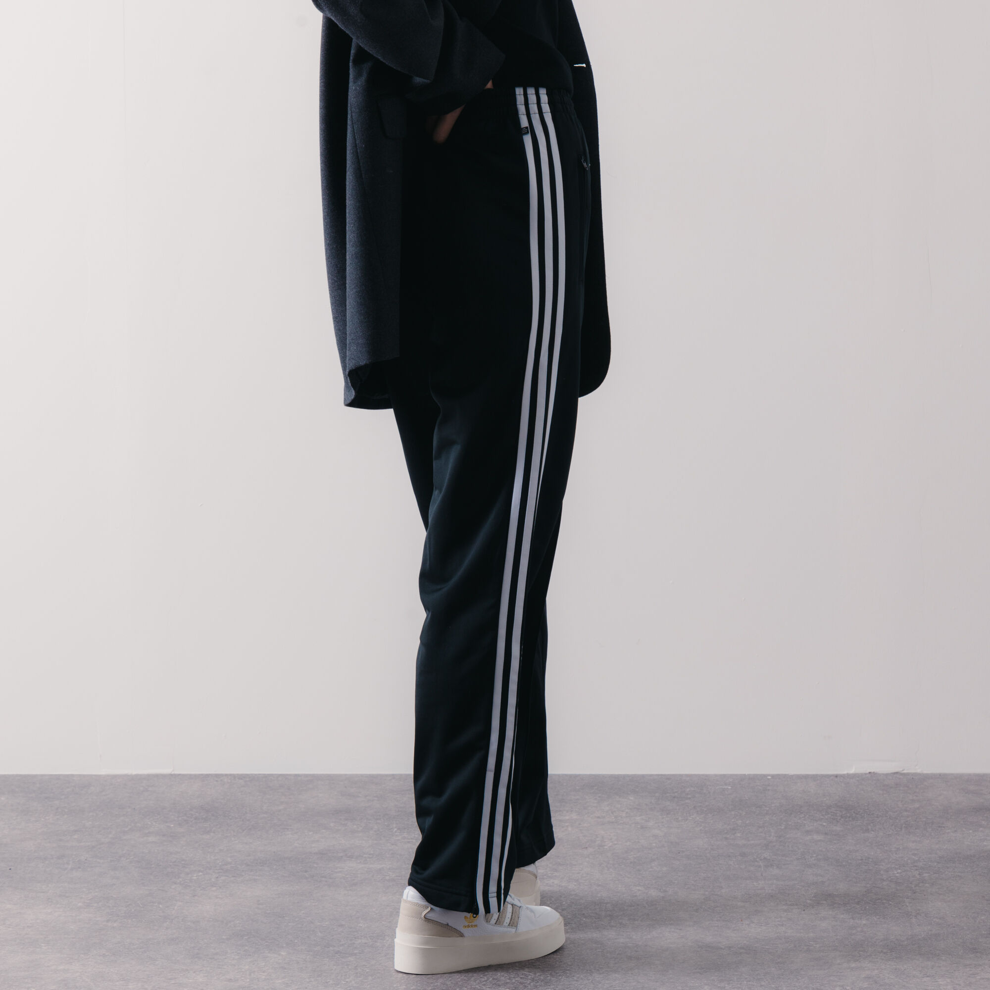ADIDAS ORIGINALS PANT JOGGER FIREBIRD NOIR PANTALON FEMME