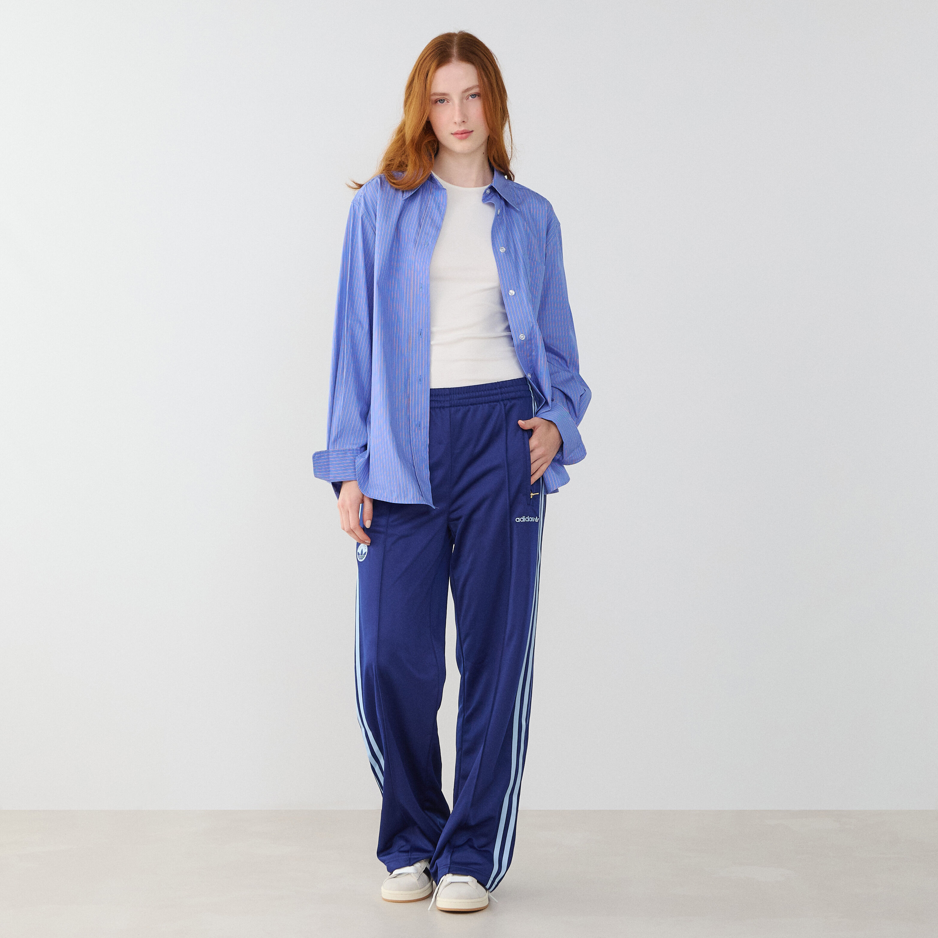 ADIDAS ORIGINALS PANT JOGGER BADGE WIDE LEG FIREBIRD BLUE TROUSERS WOMEN Courir