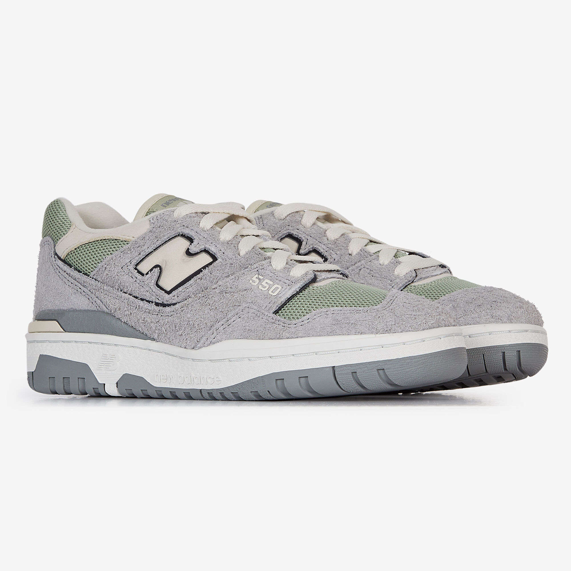 NEW BALANCE 550 GREY DAY GRIS VERT SNEAKERS FEMME LACETS Courir