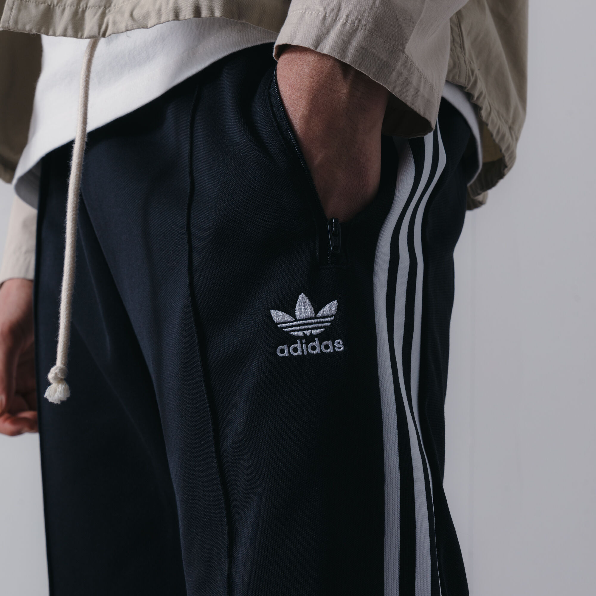 Adidas beckenbauer joggers outlet