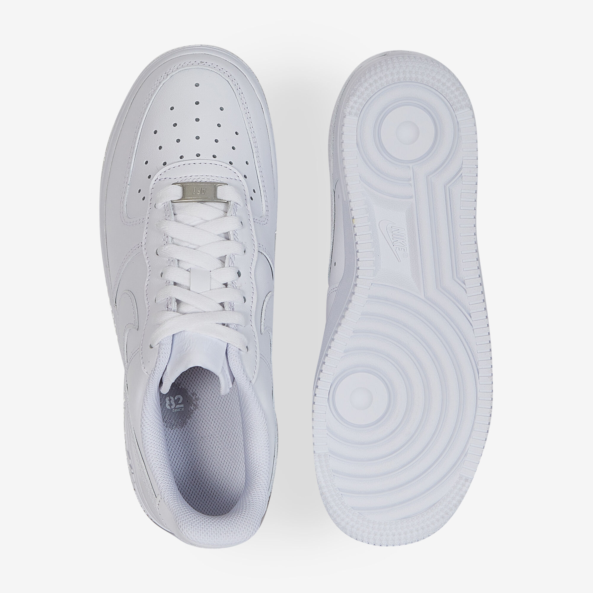 NIKE AIR FORCE 1 LOW BLANC SNEAKERS FEMME BLANC LACETS Courir