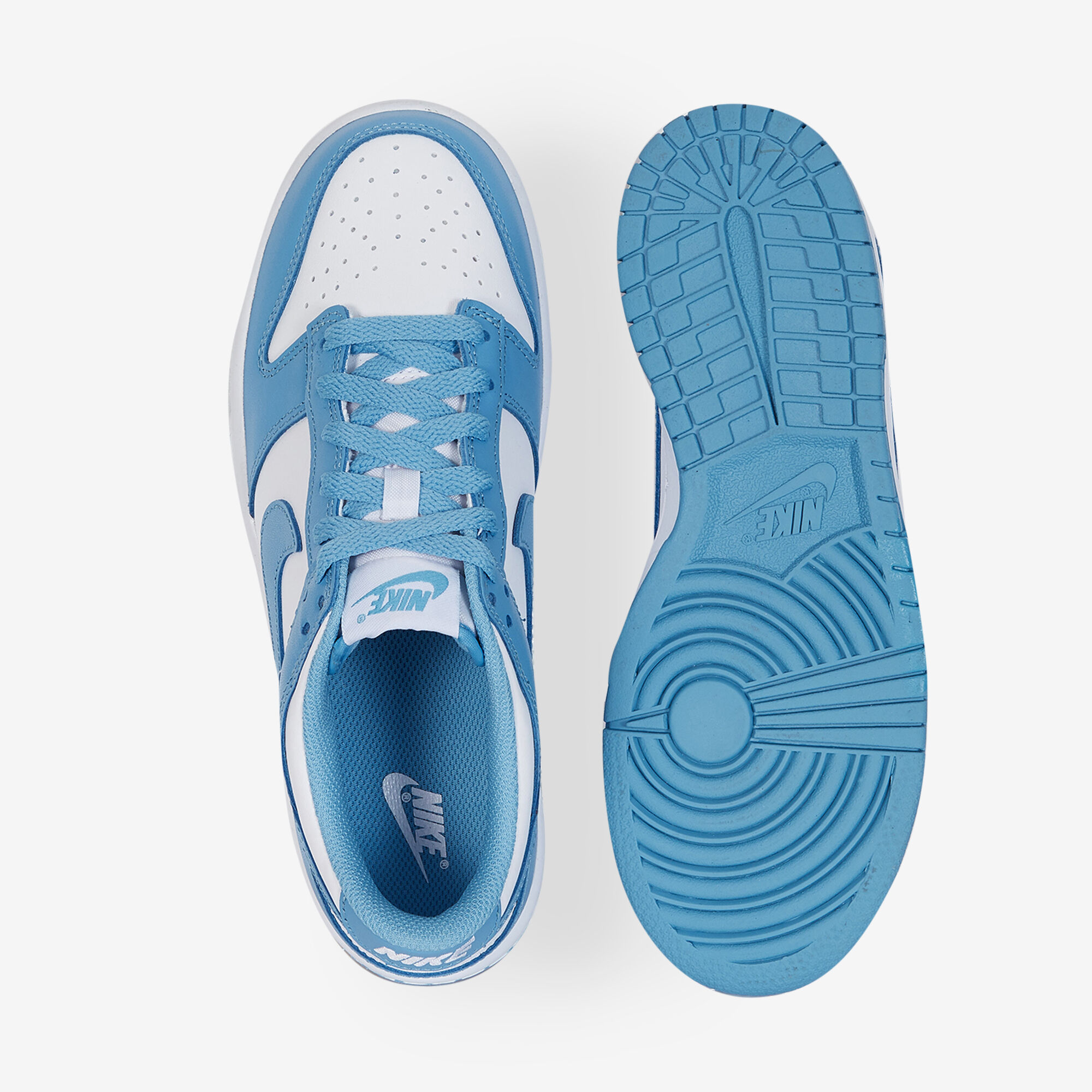 Dunk Low Unc - vue 3