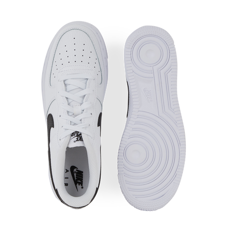 NIKE AIR FORCE 1 LOW SNEAKERS ENFANT BLANC NOIR LACETS Courir
