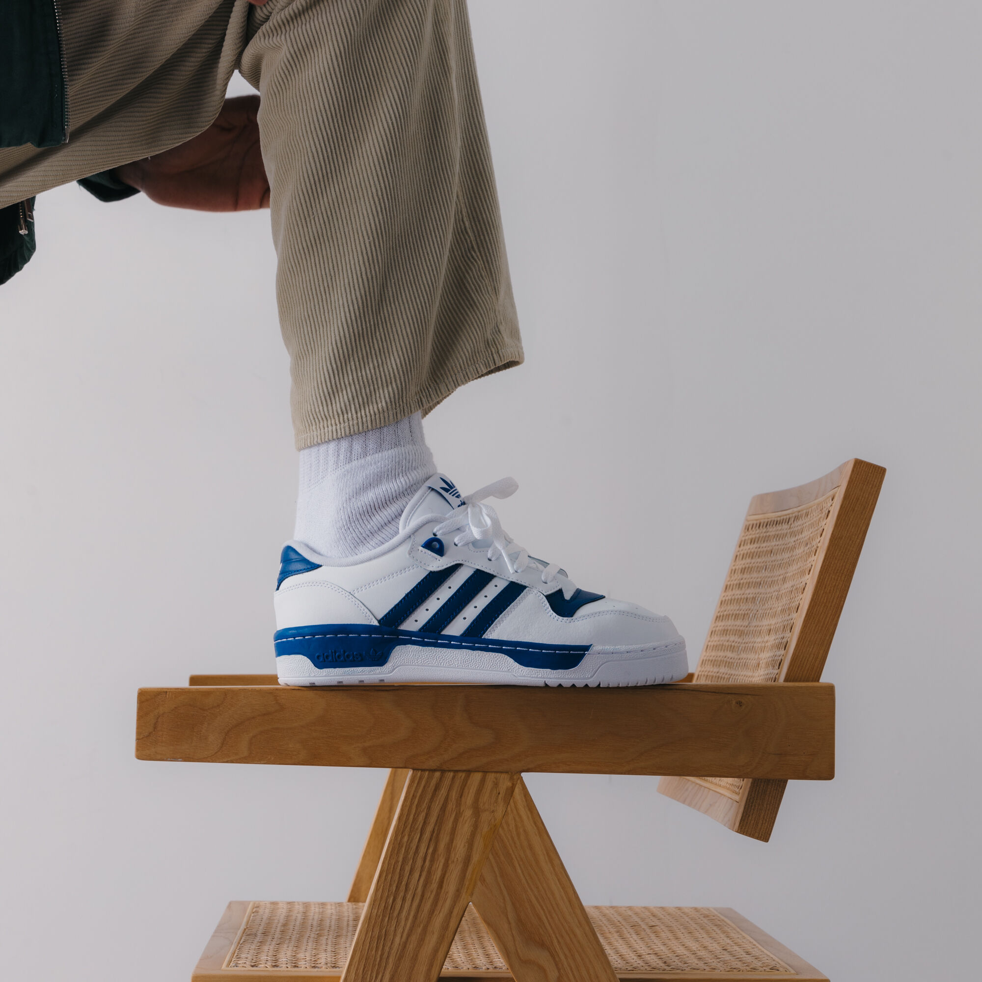 Adidas on sale rivalry bleu