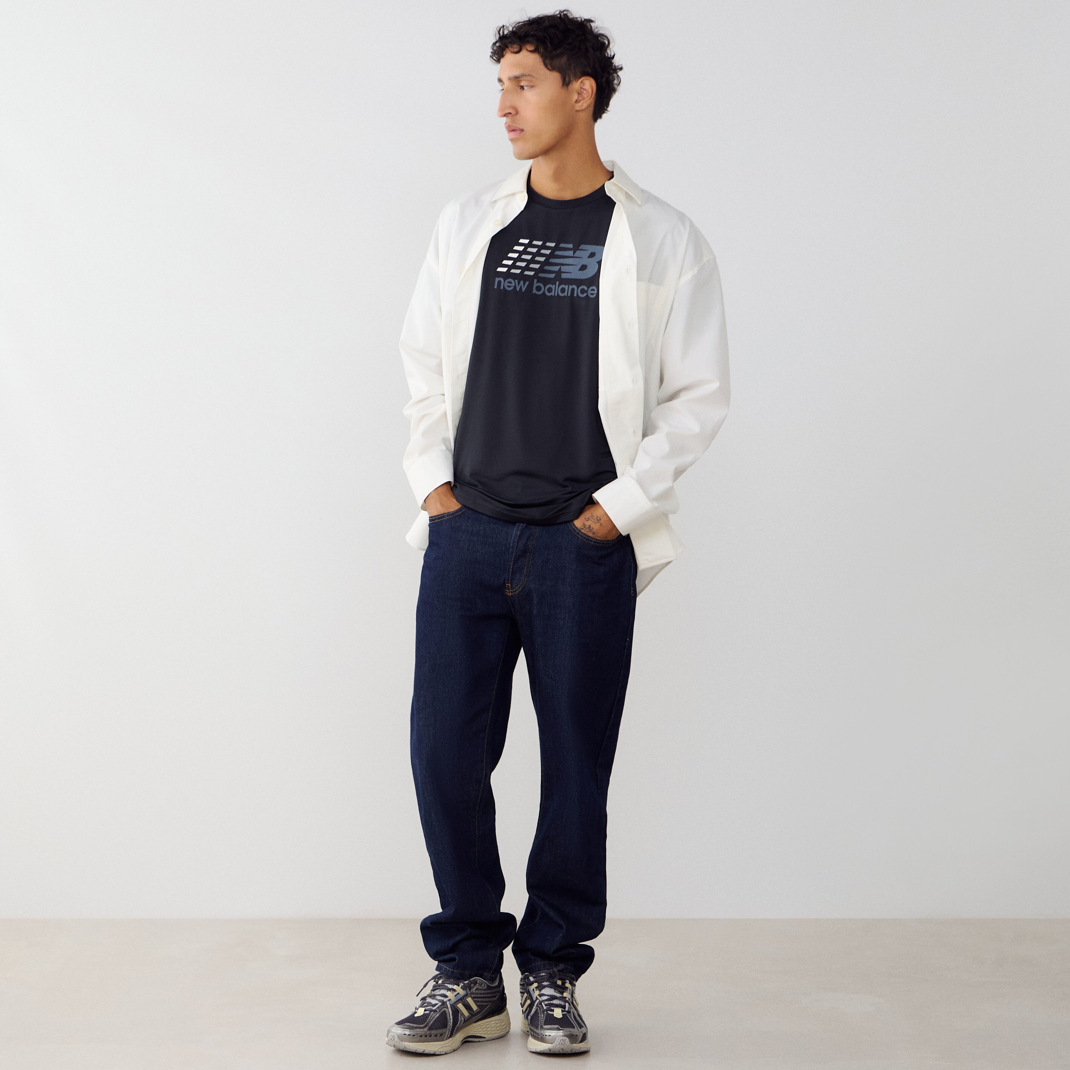 Tee Shirt Big Logo - vue 3