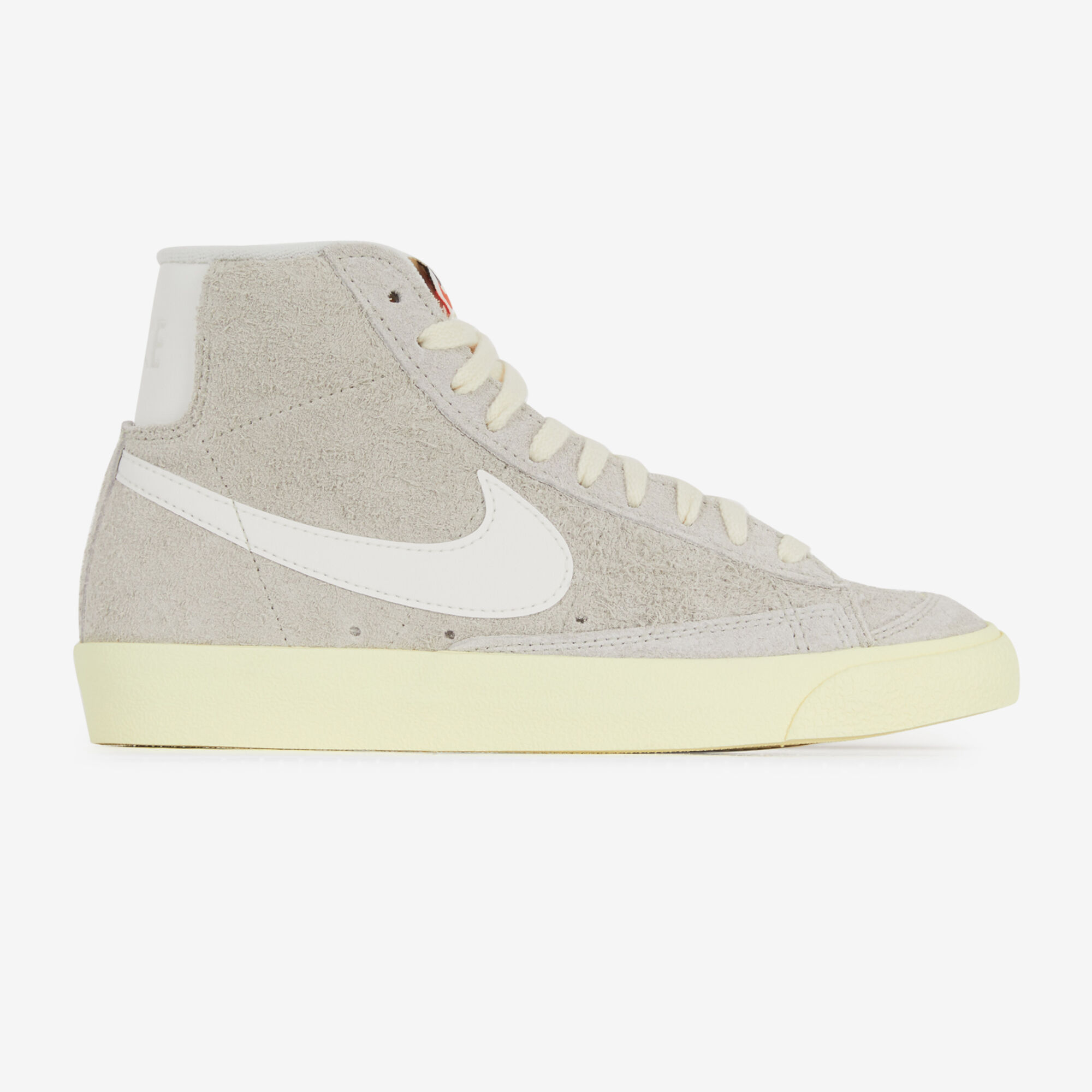 Nike blazer deals mid beige