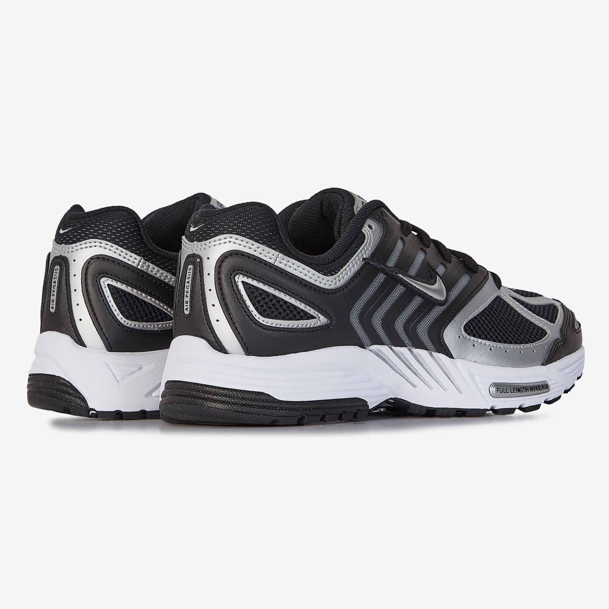 Air Pegasus 2005  Noir