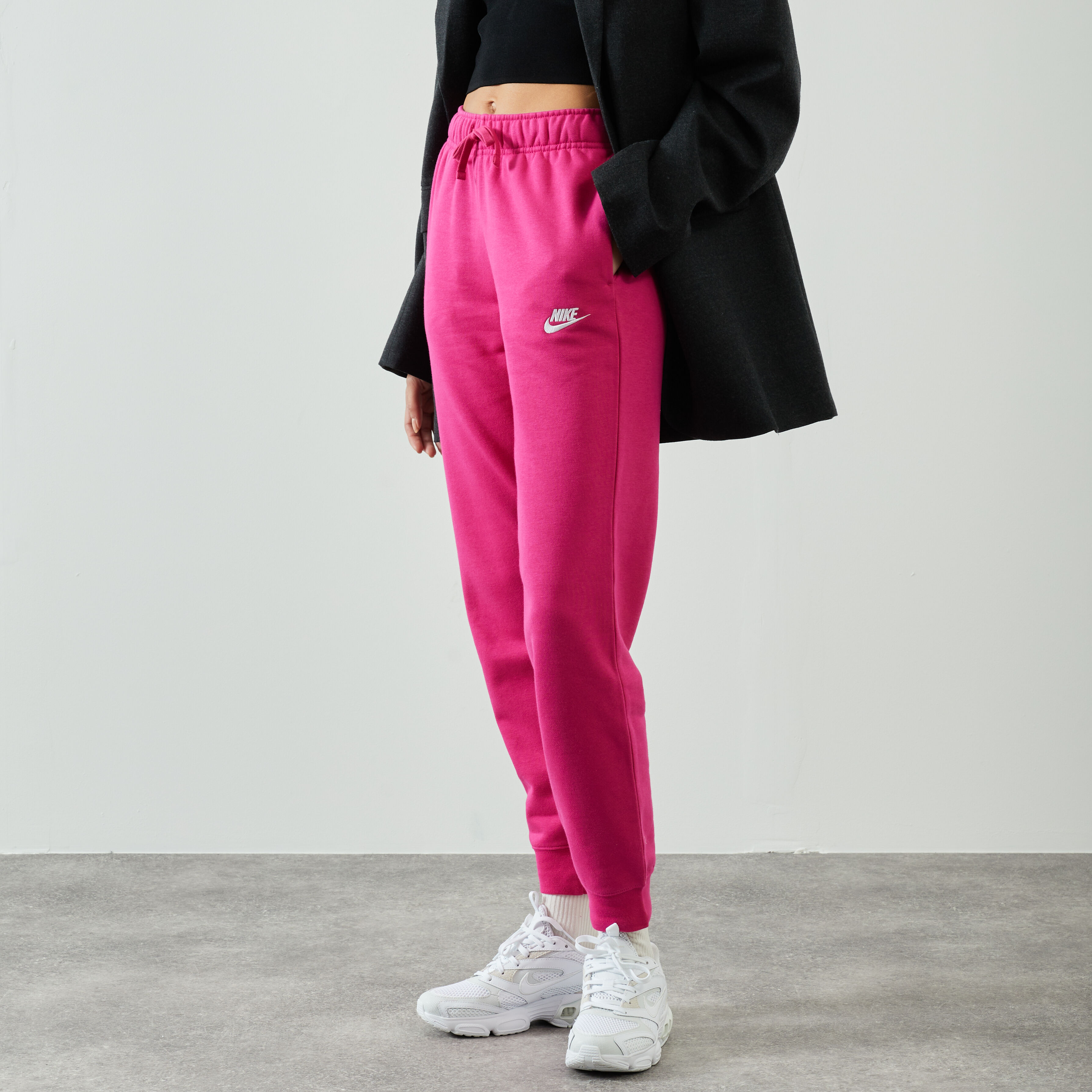 mens nike pink joggers