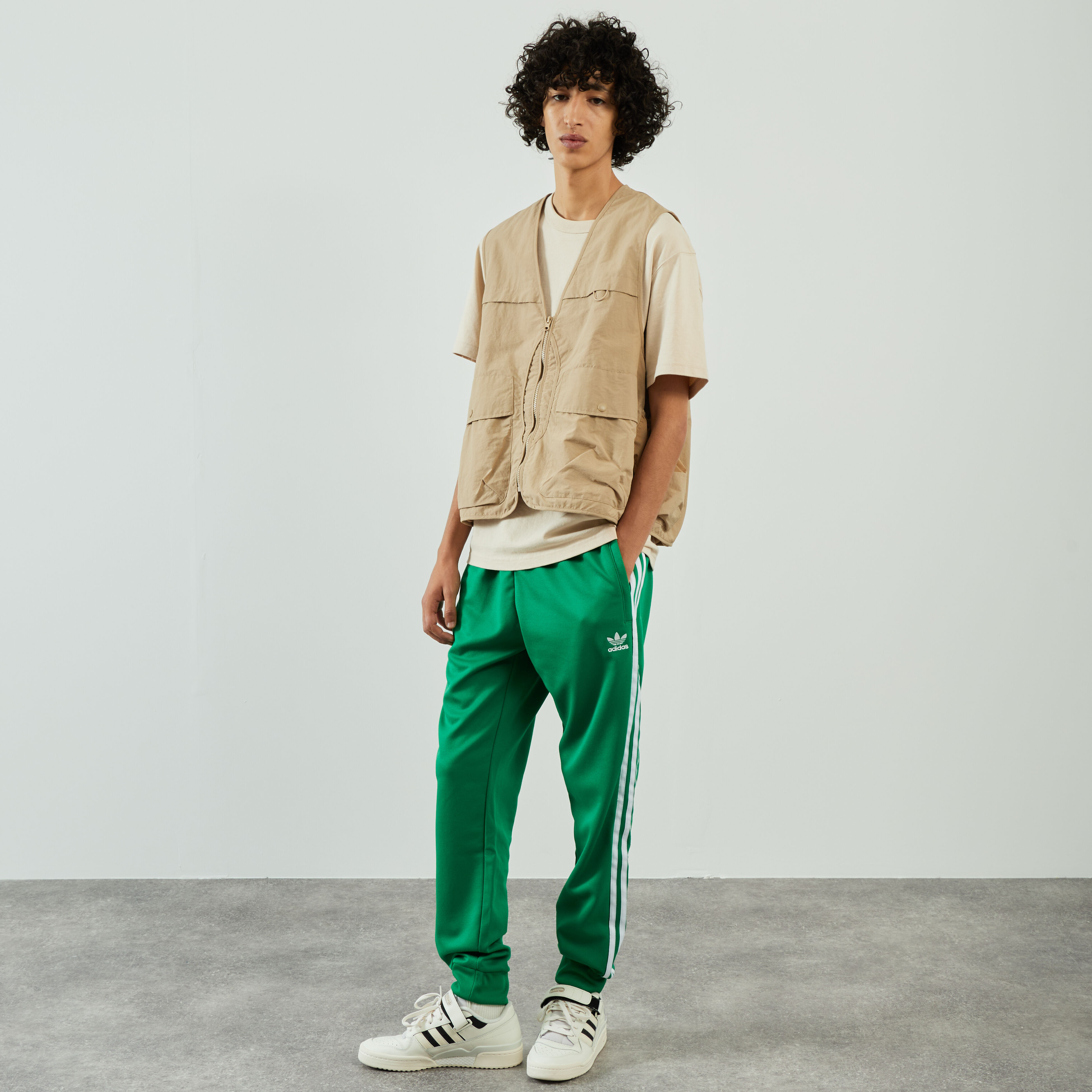 Adidas originals superstar joggers junior hot sale