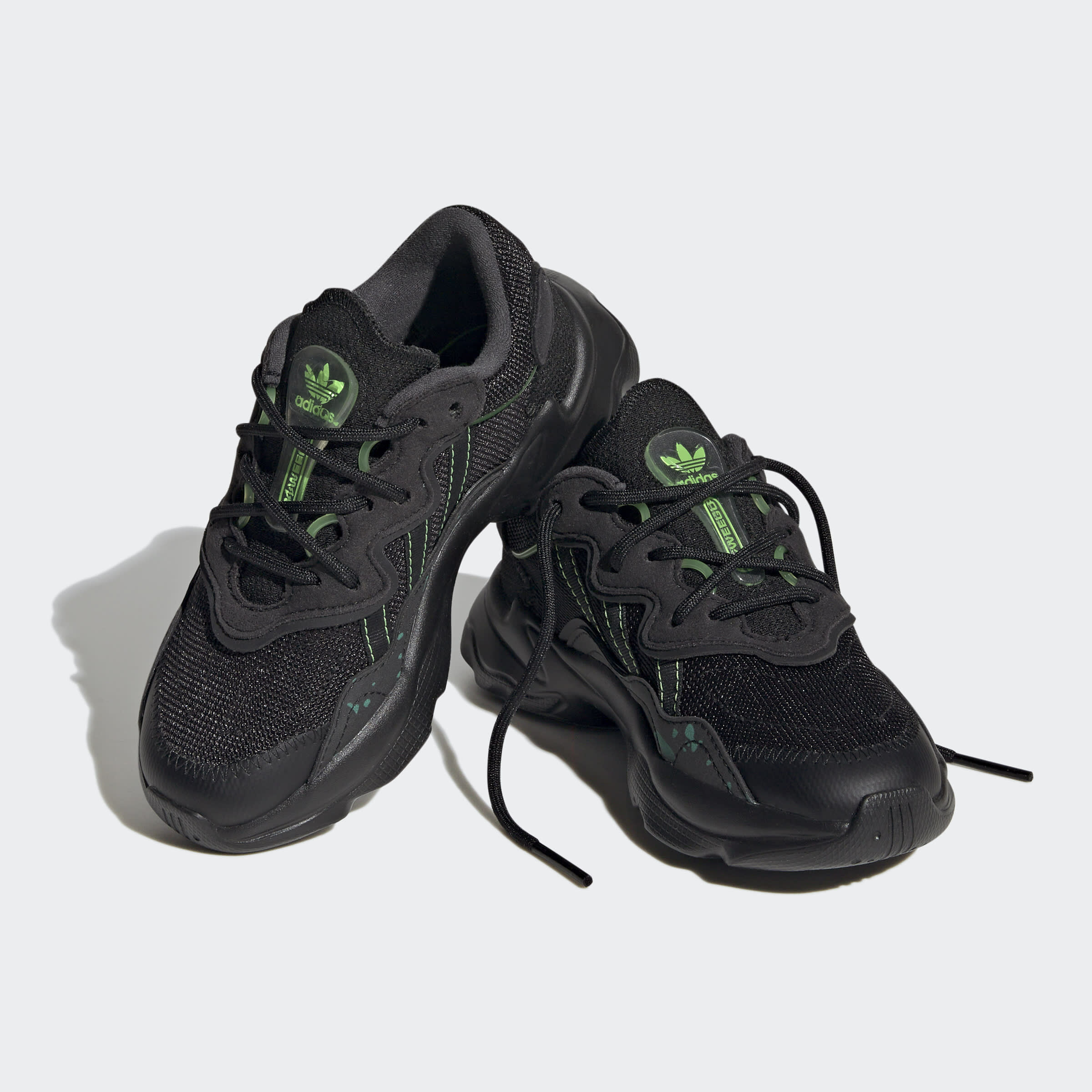 Adidas ozweego courir 2025