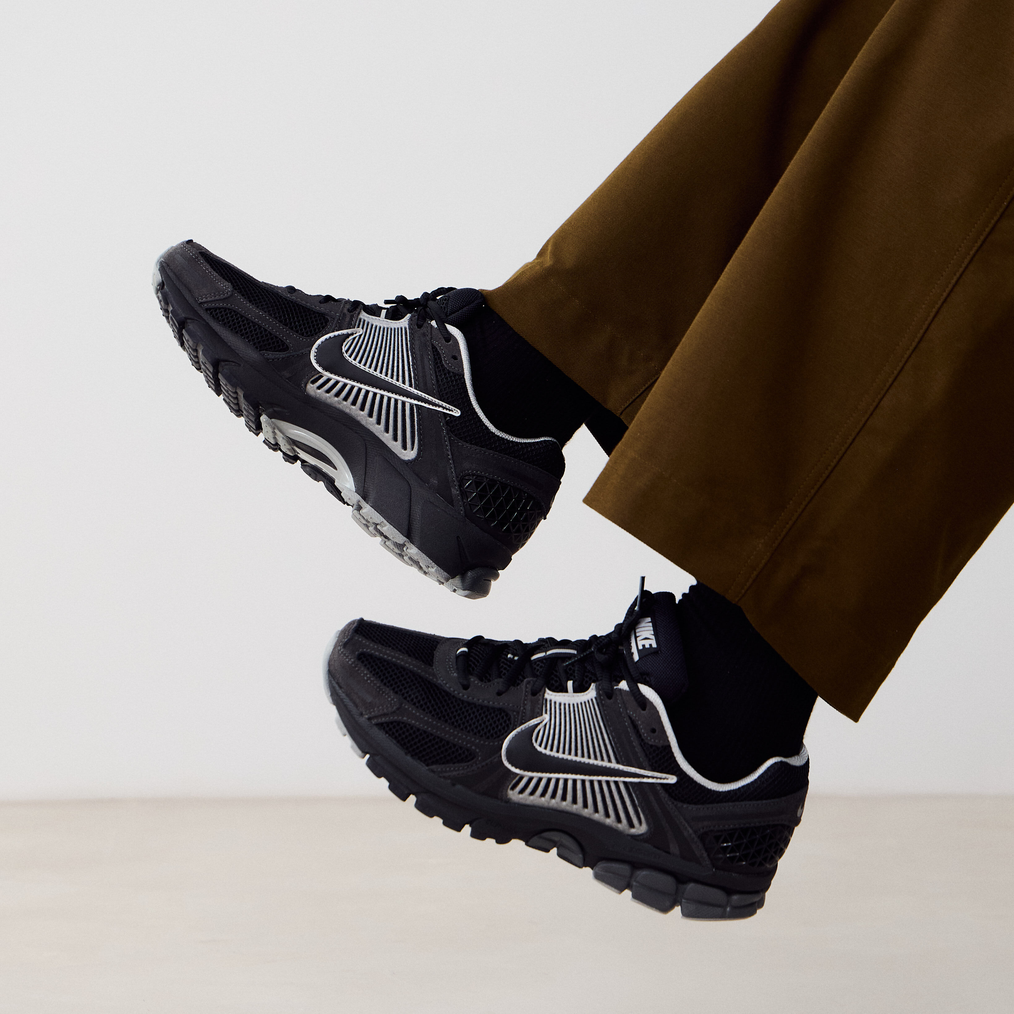 nike zoom vomero 5 se sp on feet