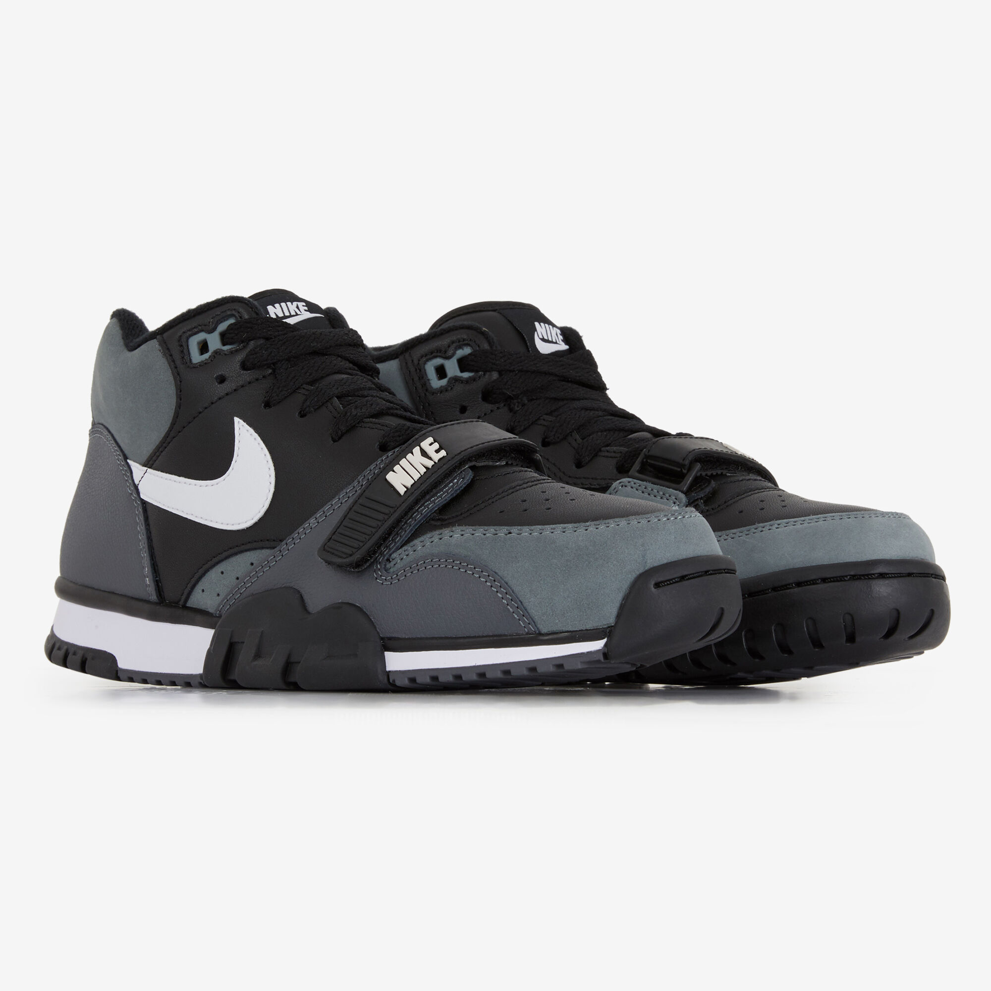Nike air sales trainer 1 low