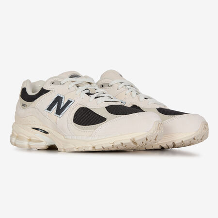 NEW BALANCE 2002r 2002R BEIGE/BLACK MEN
