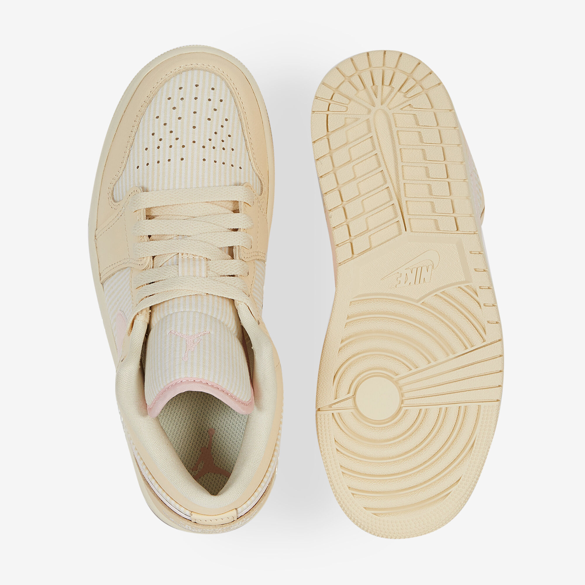 JORDAN AIR JORDAN 1 LOW V2 SNEAKERS FEMME BEIGE ROSE LACETS Courir