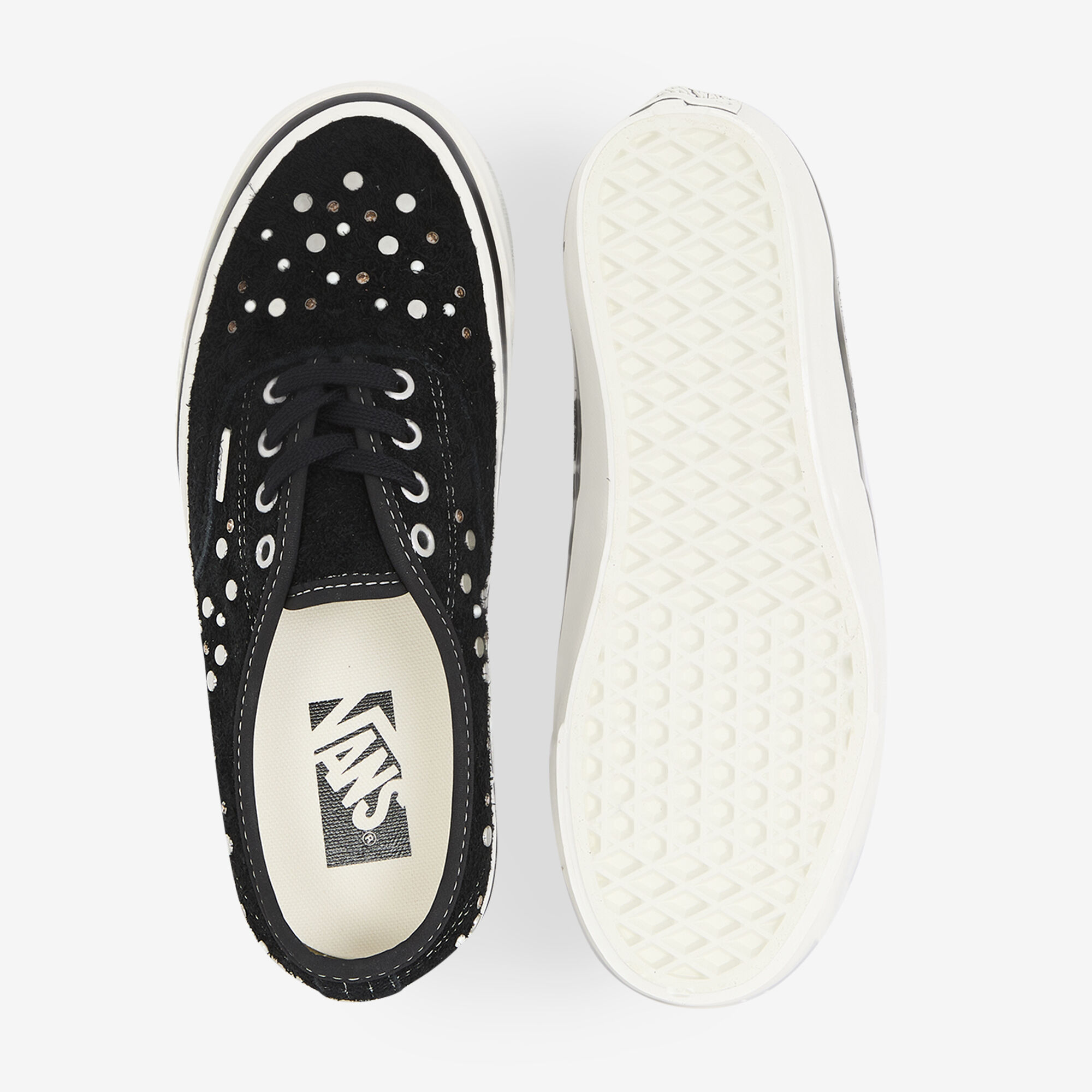 Lx Authentic Studs - vue 3