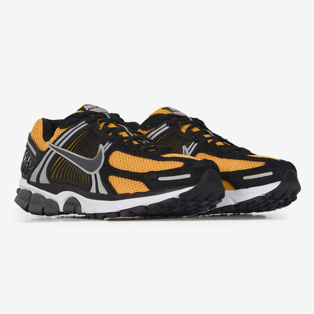 NIKE zoom vomero ZOOM VOMERO 5 BLACK/ORANGE MEN