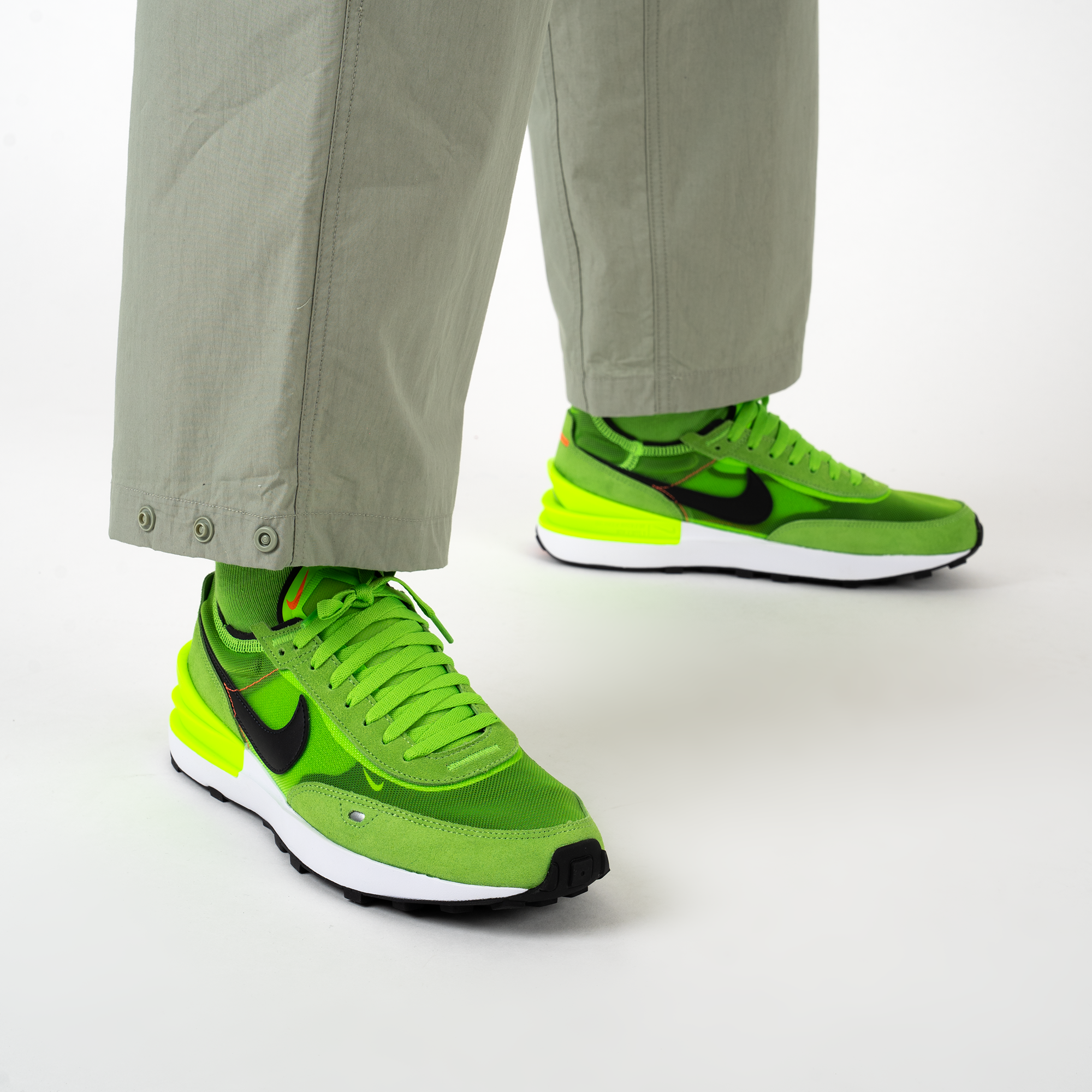 nike waffle green