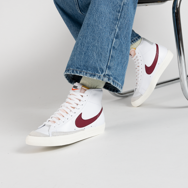 Nike blazer low homme bordeaux hotsell