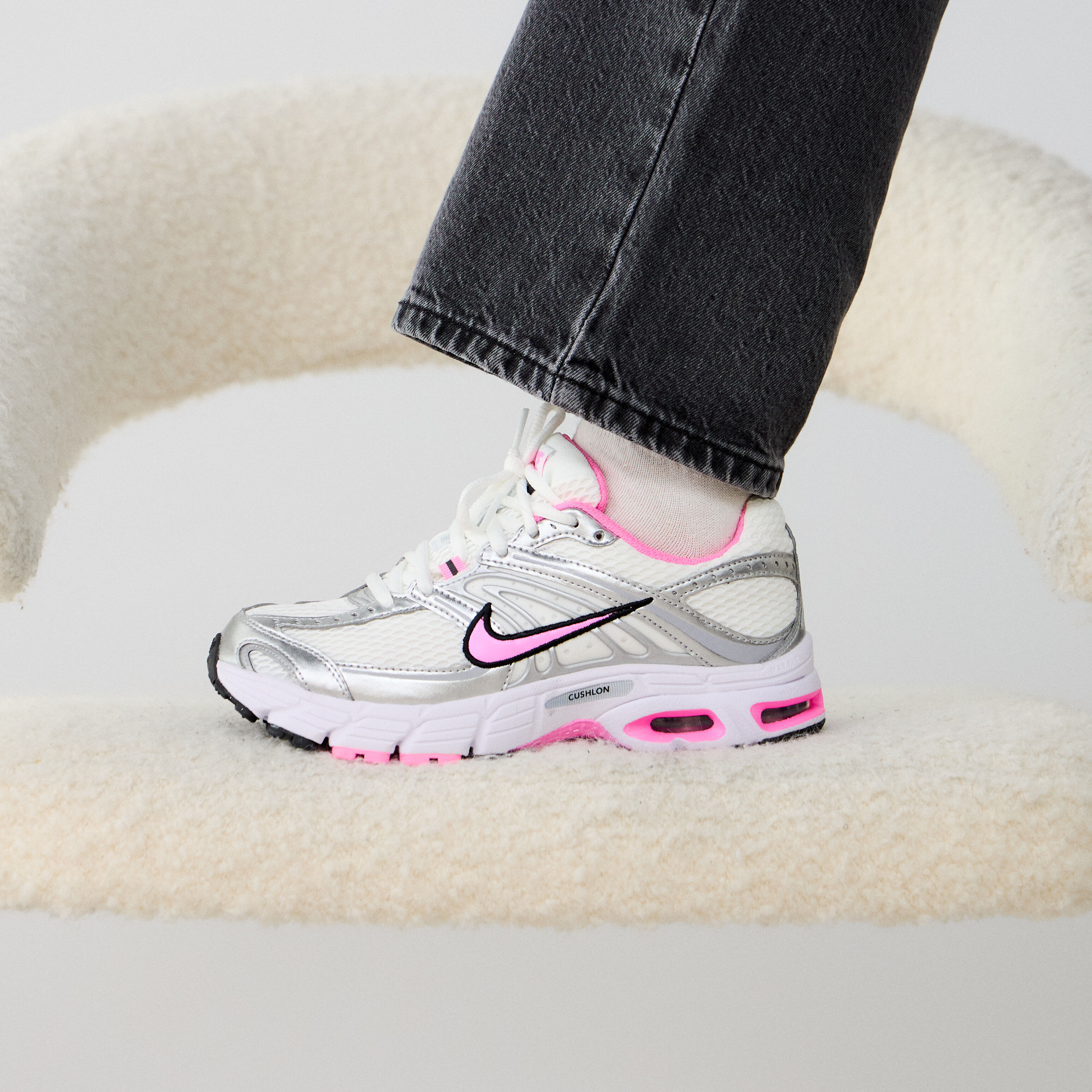 NIKE AIR MAX MOTO 2K WHITE/PINK - SNEAKERS WOMEN | Courir.com