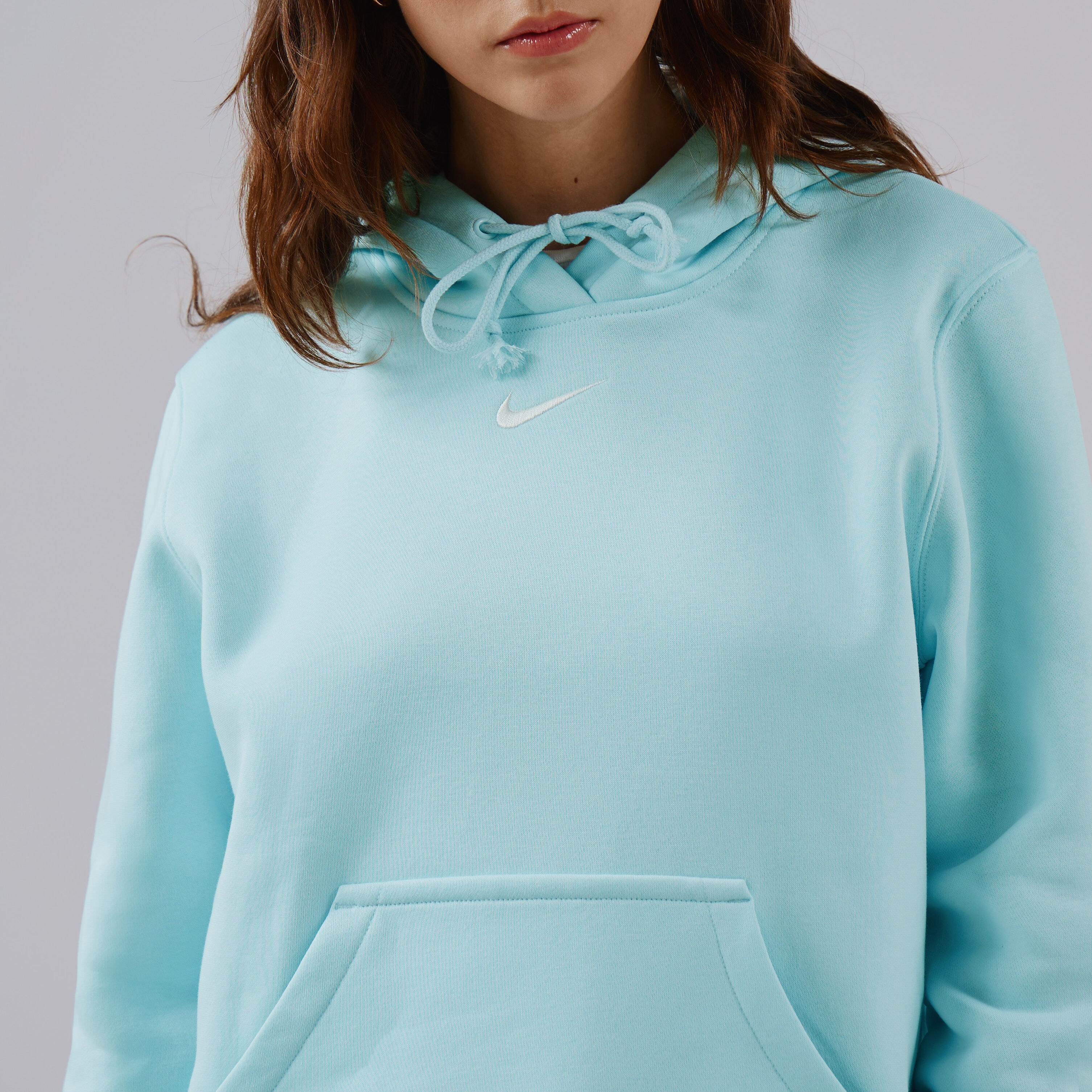 NIKE HOODIE CLUB CENTERED LOGO BLUE WHITE SWEATSHIRTS WOMEN Courir