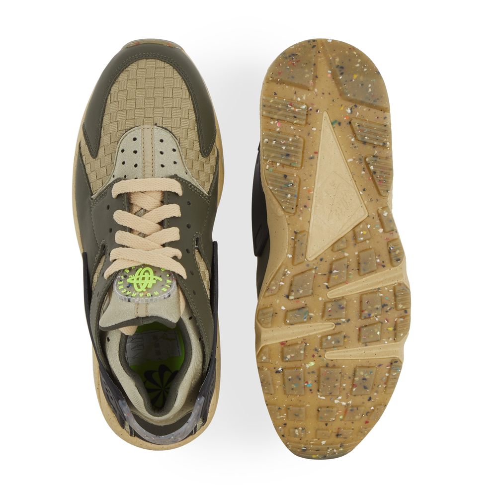 NIKE AIR HUARACHE CRATER SNEAKERS HOMME KAKI BEIGE LACETS Courir