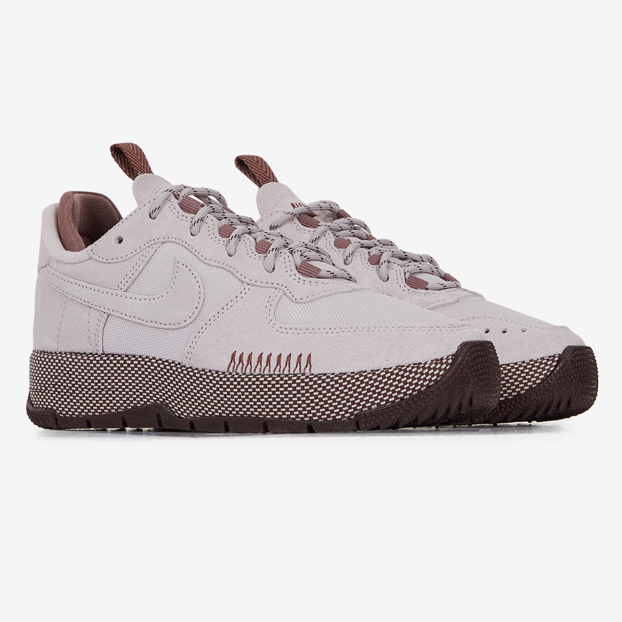 Air outlet force compensee