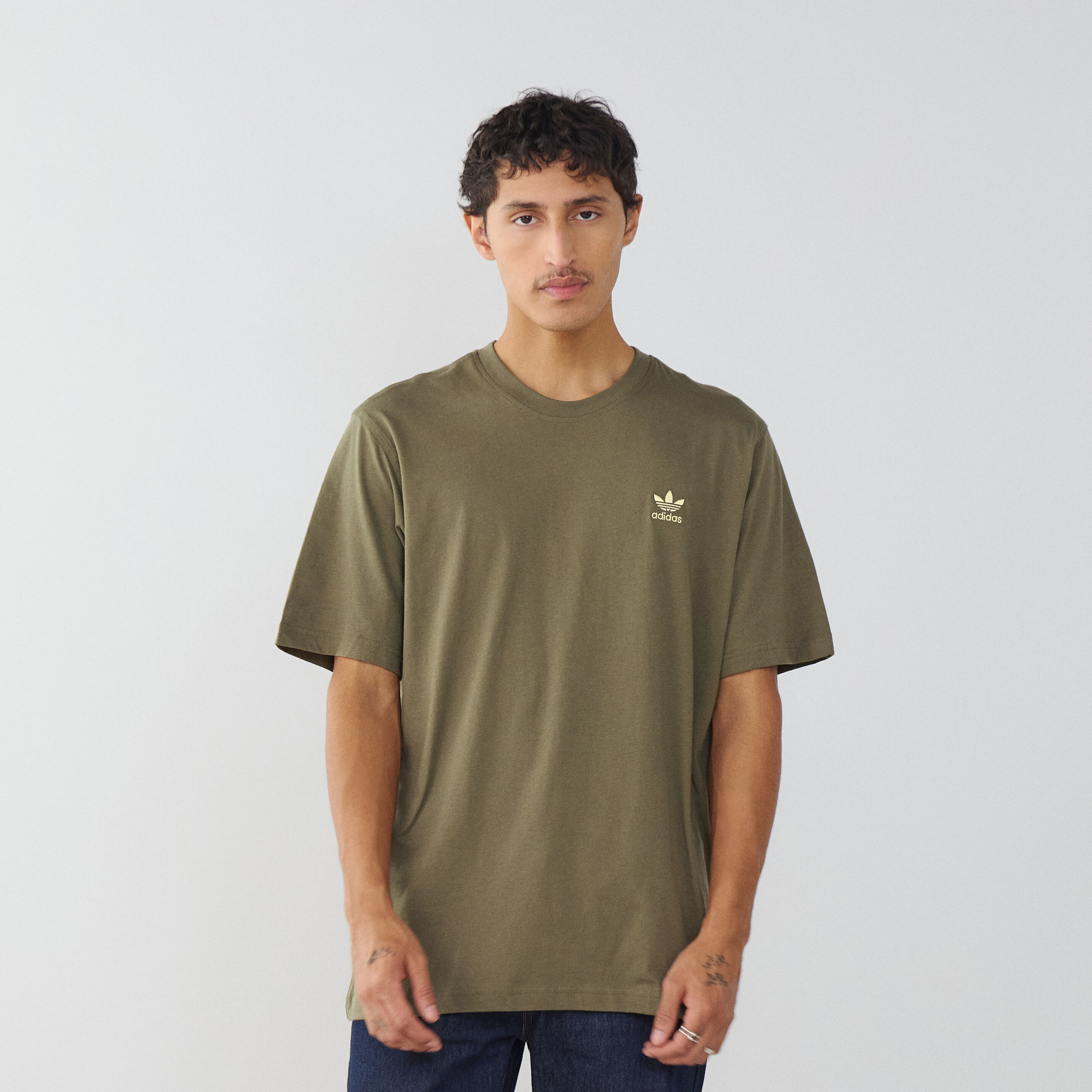 Tee shirts ADIDAS KAKI Collections 2024 Courir