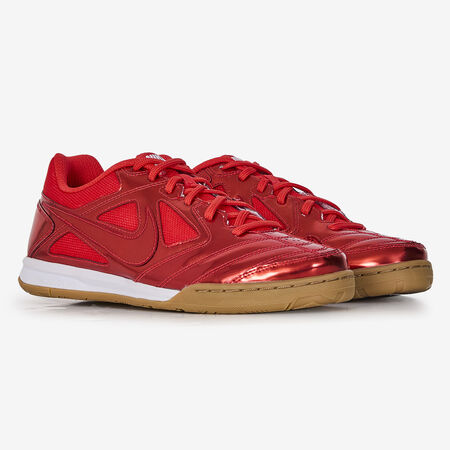 NIKE GATO ROUGE FEMME