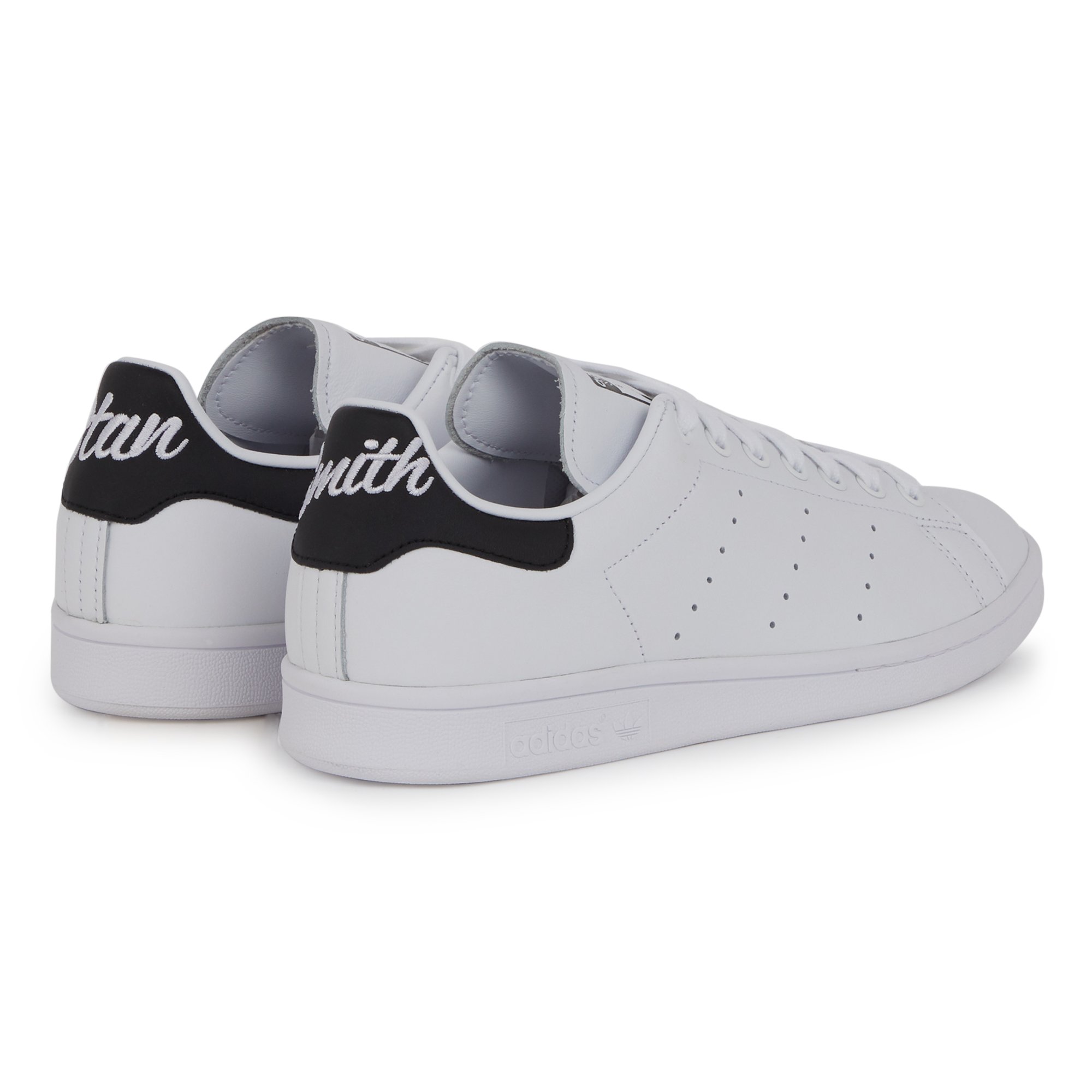 stan smith cursive logo