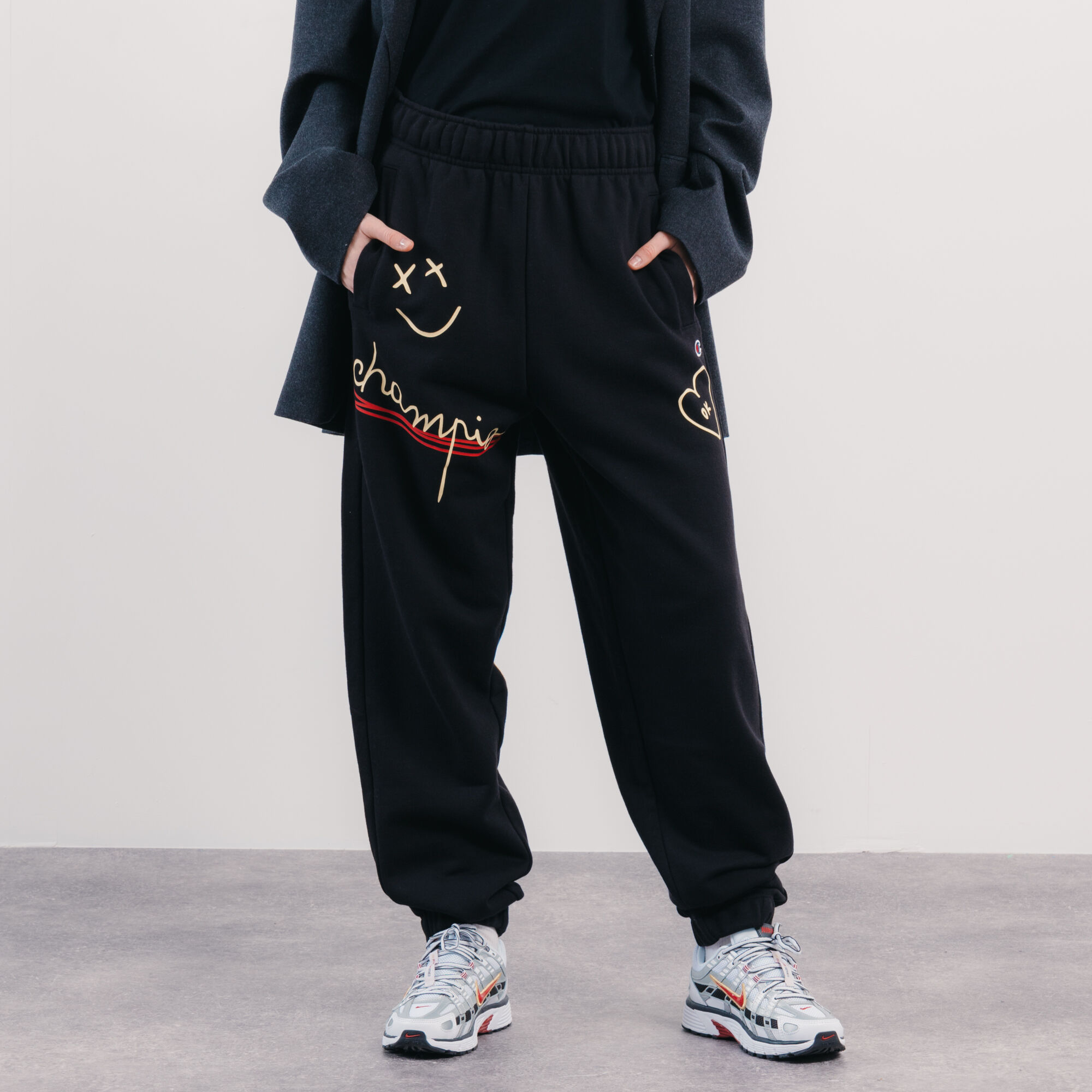 Black champion joggers sales womens