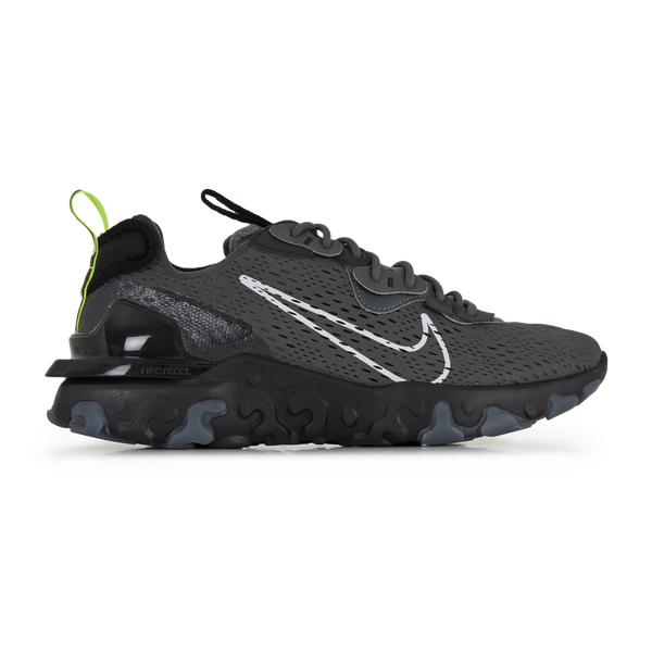 Nike react deals v2