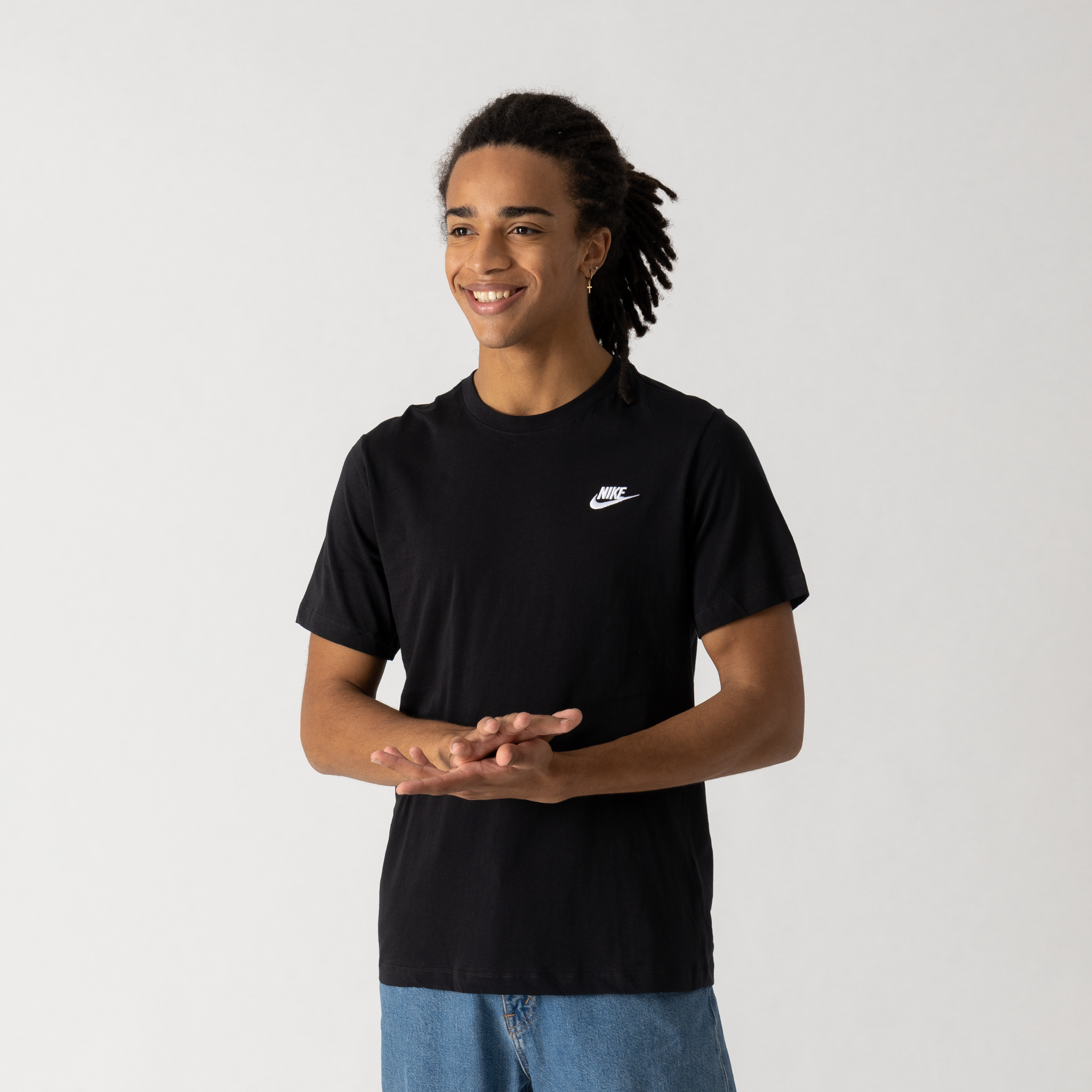 NIKE TEE SHIRT CLUB NOIR | Courir.com