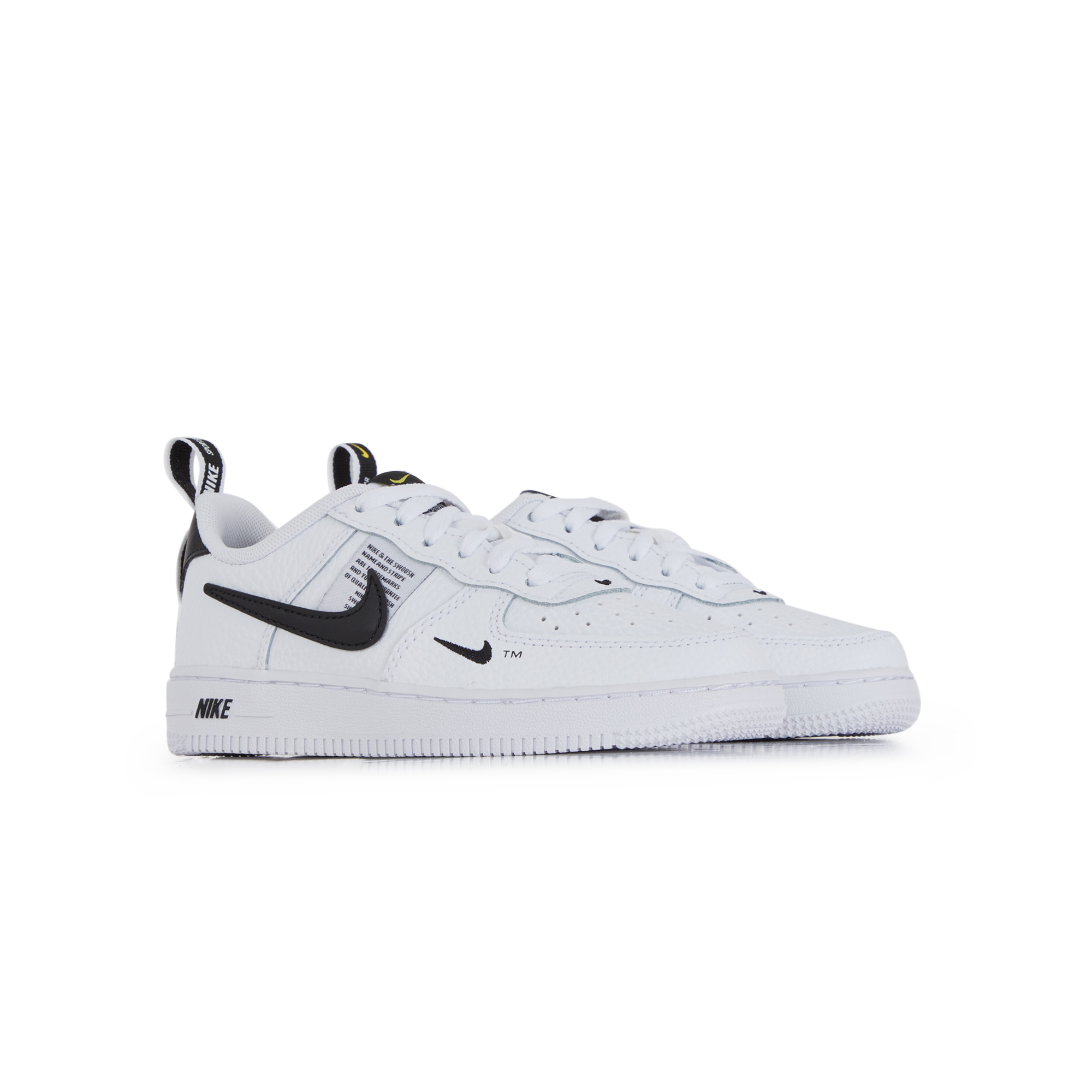 Air force 1 lv8 utility courir top
