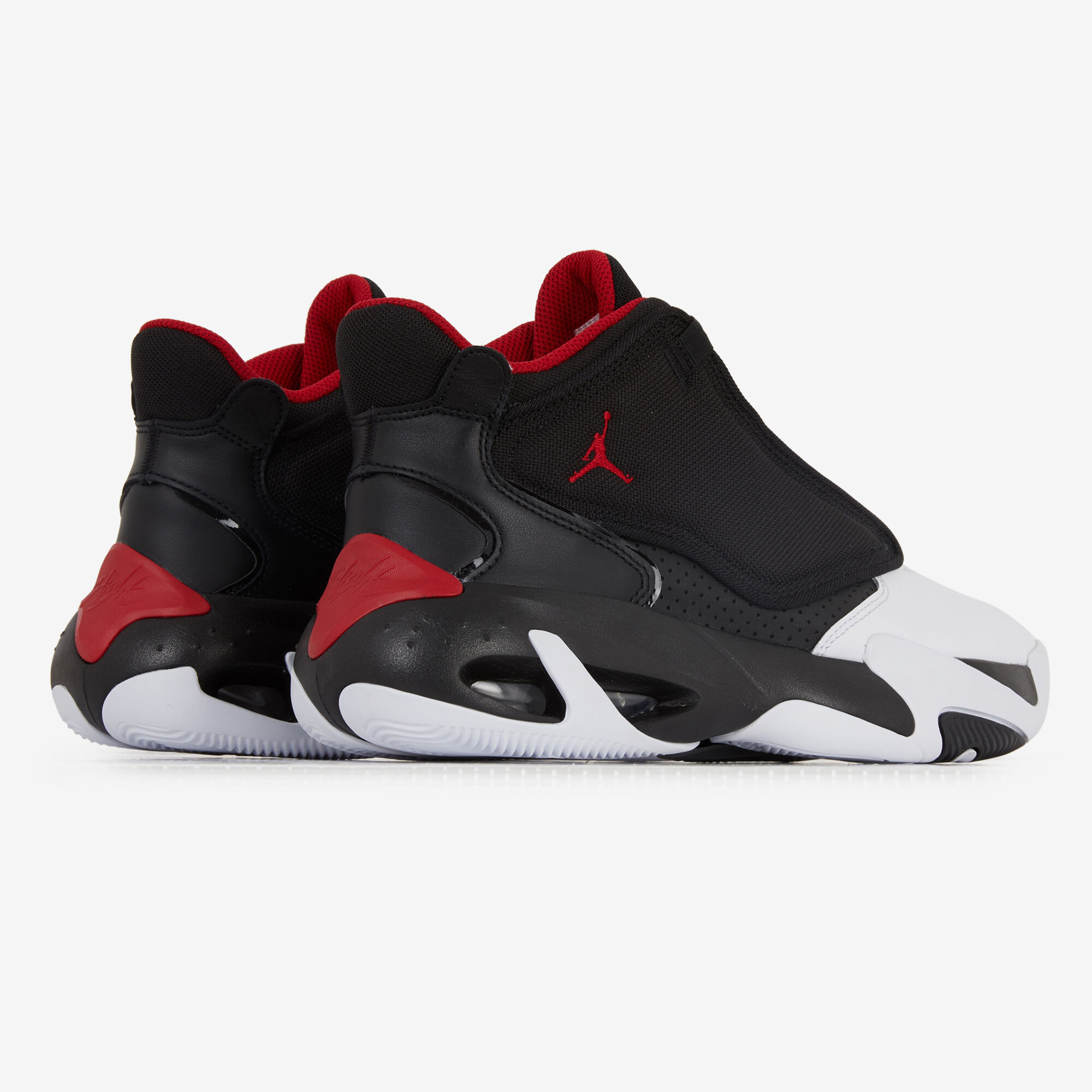 JORDAN JORDAN MAX AURA 4 BLACK WHITE SNEAKERS MEN Courir