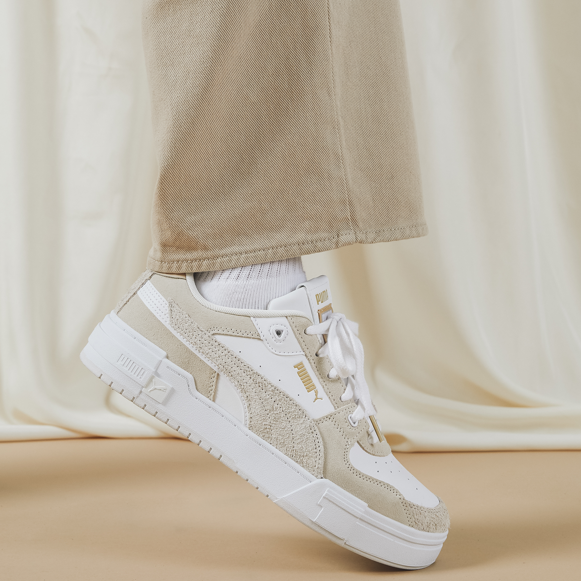 HOT Baskets Puma Puma Suede Blanche Et Beige Puma Blanche