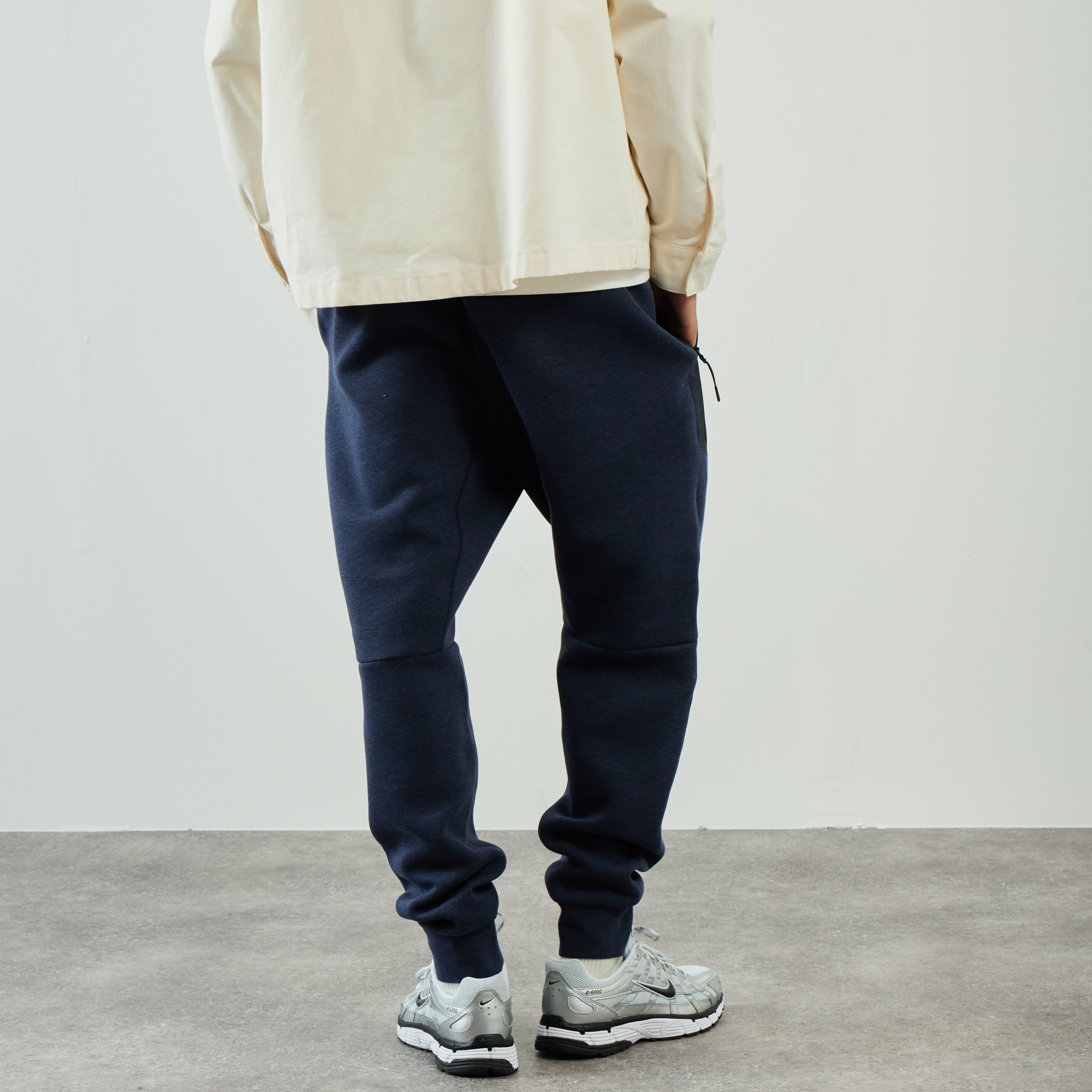 NIKE TECH FLEECE JOGGERS MARINE TROUSERS MEN Courir