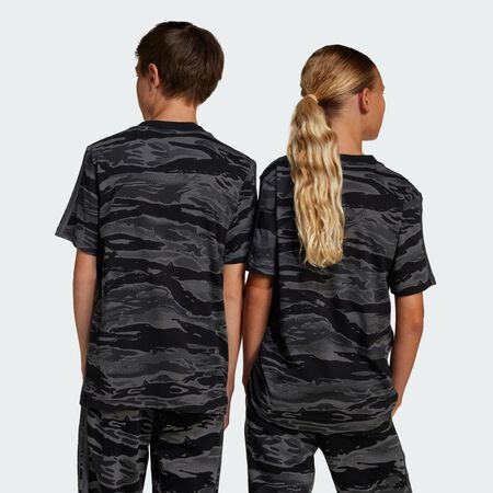 ADIDAS SPORTSWEAR Seasonal Essentials Camo Tee Kids Black / Grey Five JUNIOR