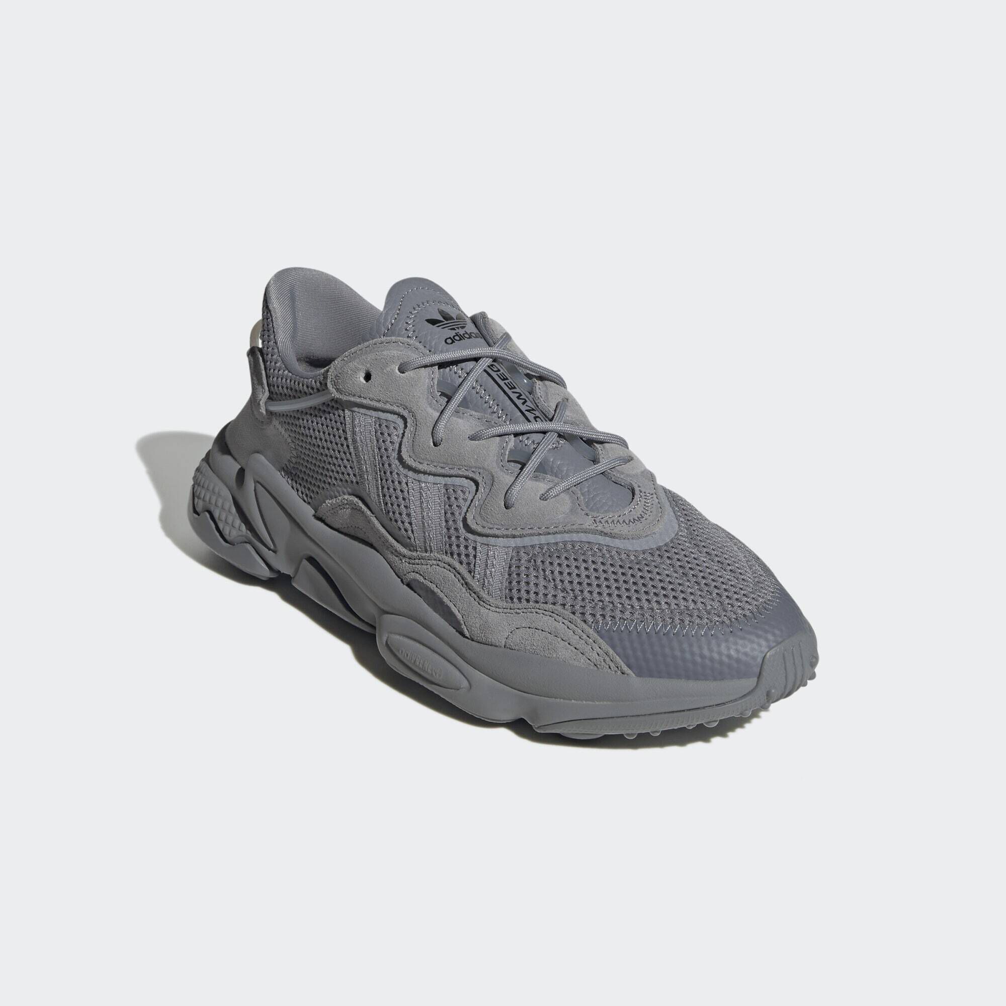 Courir ozweego shop