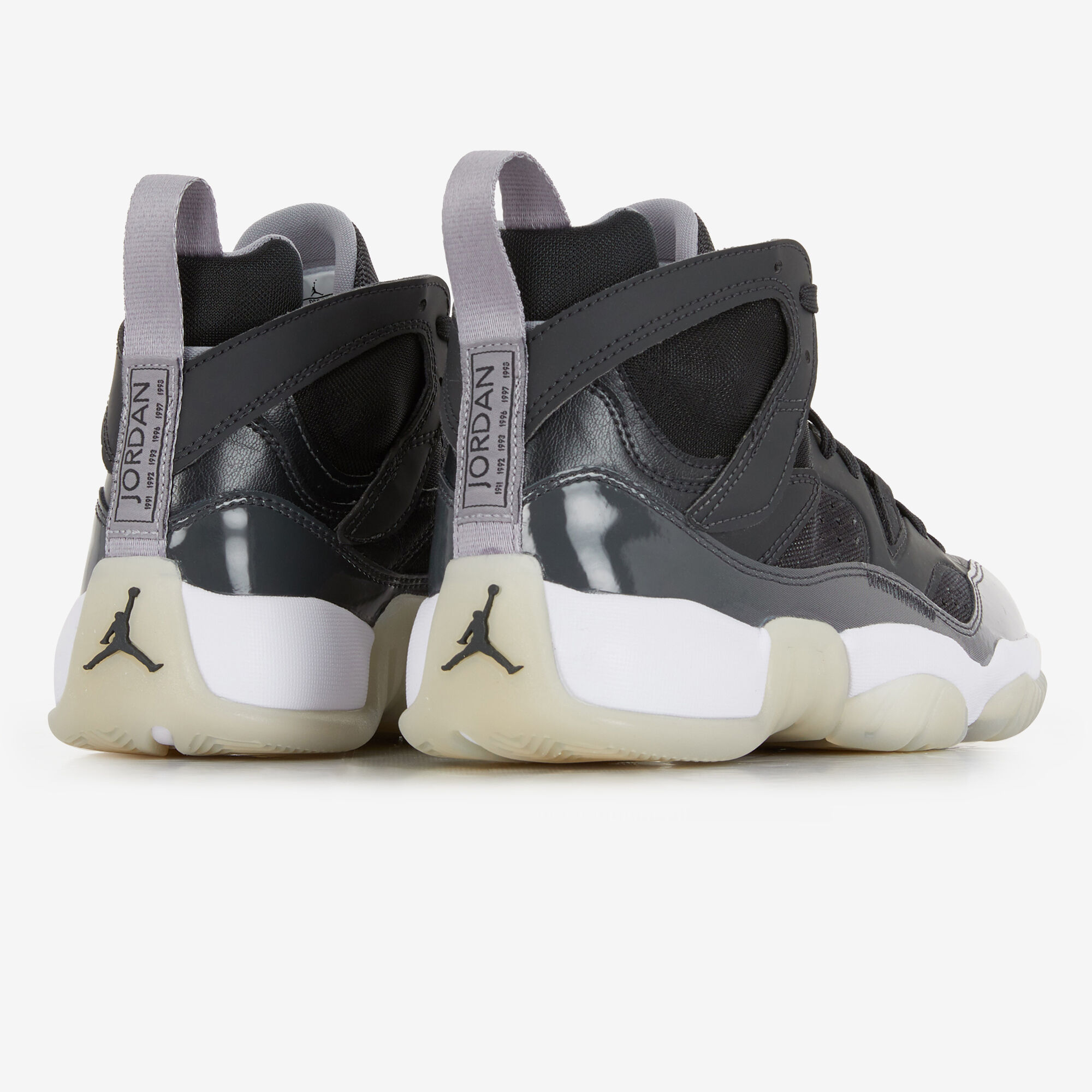 Jordan shop grise courir