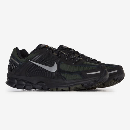 NIKE zoom vomero ZOOM VOMERO 5 BLACK/GREEN MEN